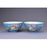 A PAIR OF CHINESE PORCELAIN FAMILLE ROSE AND TURQUOISE GROUND BOWLS, 20TH CENTURY. Each with