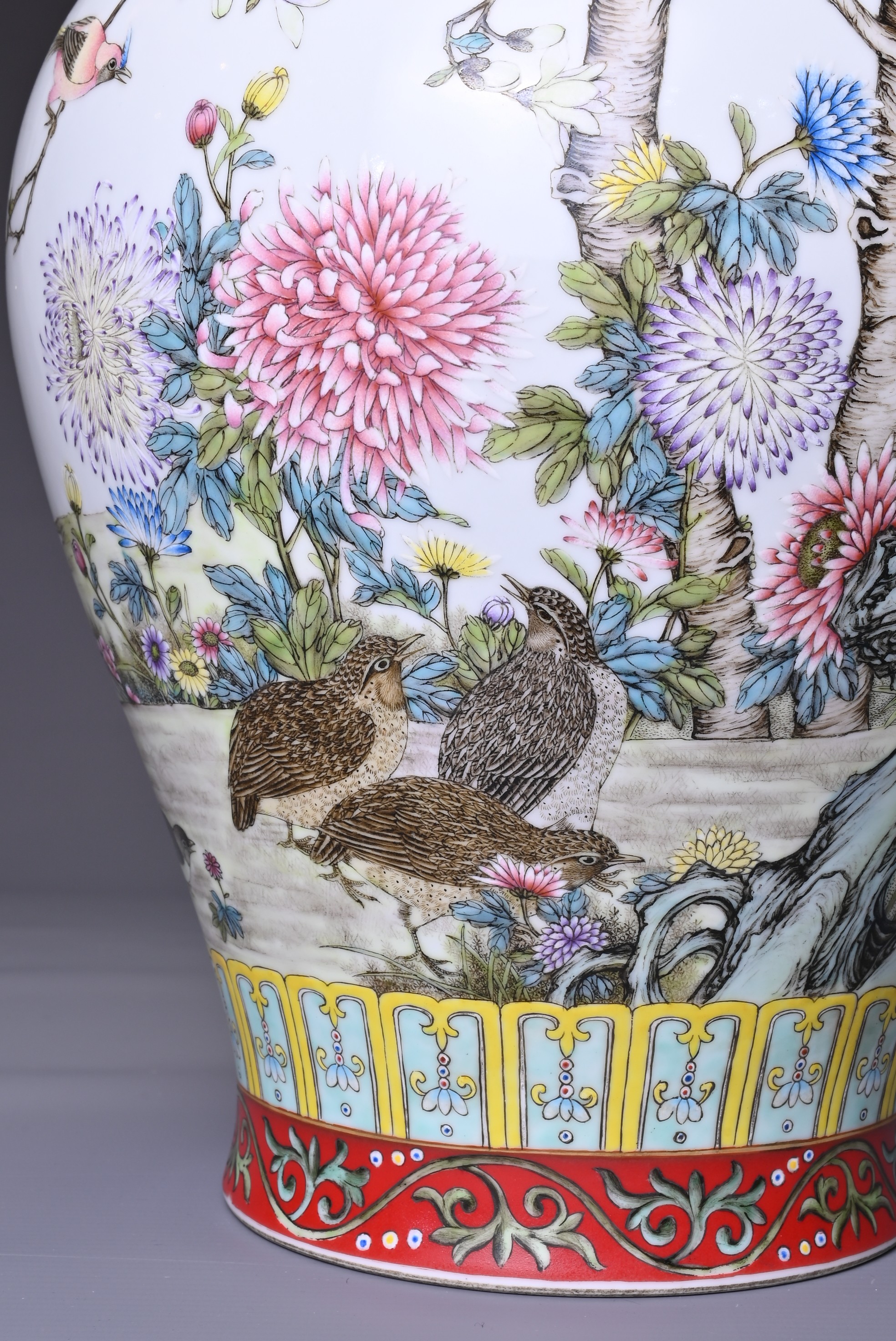 A CHINESE PORCELAIN FAMILLE ROSE RED-GROUND IMPERIAL-STYLE BALUSTER VASE, 20TH CENTURY. With - Image 9 of 9