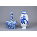 TWO CHINESE BLUE AND WHITE PORCELAIN ITEMS, 19/20TH CENTURY. To include a blue and white jar