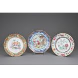 THREE CHINESE EXPORT PORCELAIN DISHES, 18/19TH CENTURY. Each of various designs and palettes. 21cm -