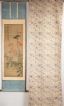 A LARGE ROLL OF JAPANESE MACHINE WOVEN IVORY COLOURED SILK AND A 20TH CENTURY CHINESE SCROLL