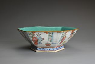 A CHINESE FAMILLE ROSE HEXAGONAL PORCELAIN BOWL, TONGZHI PERIOD (1861-75). Decorated to the exterior