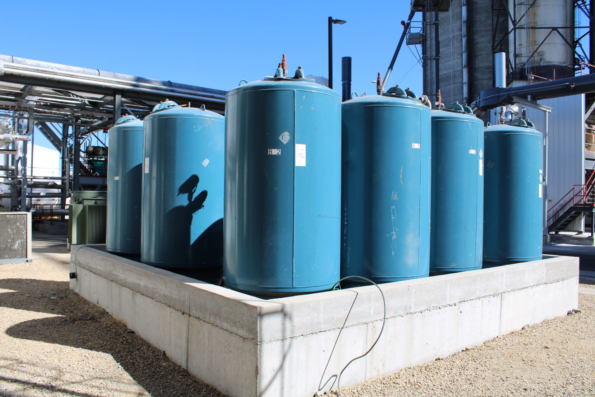 LOT OF (6) STEEL TANKS - Image 4 of 32