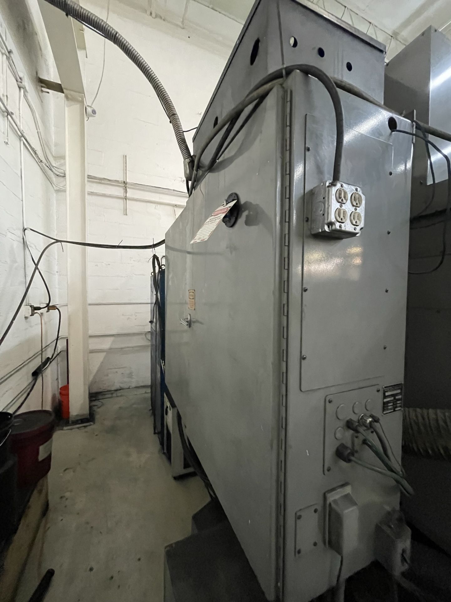 1995 Bostomatic BD32-G CNC Vertical Machining Center - Image 7 of 7