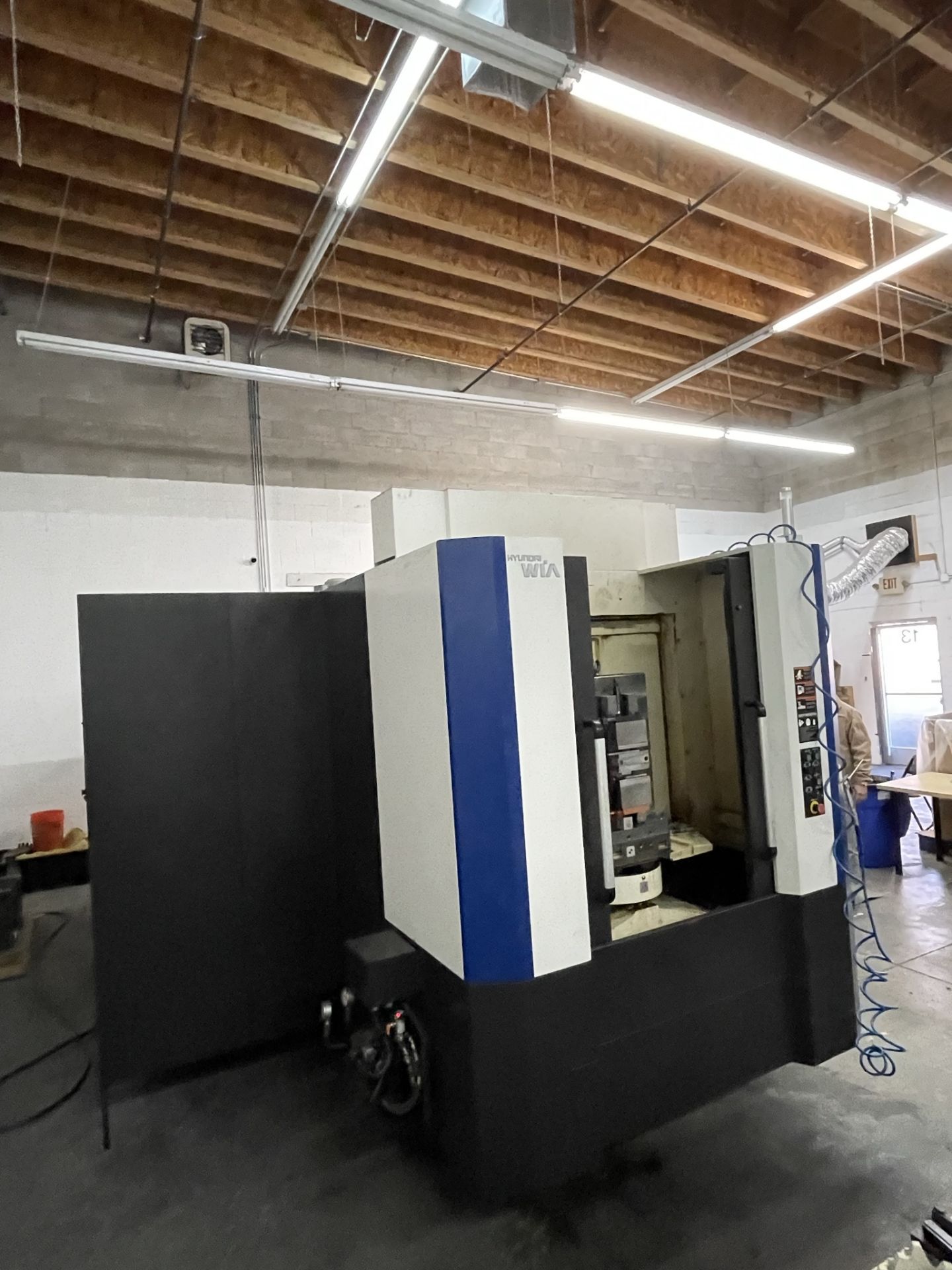 2013 Hyundai WIA HS4000i 4-Axis Horizontal Machining Center with Pallet Changer *1643 Cutting Hours* - Image 7 of 25