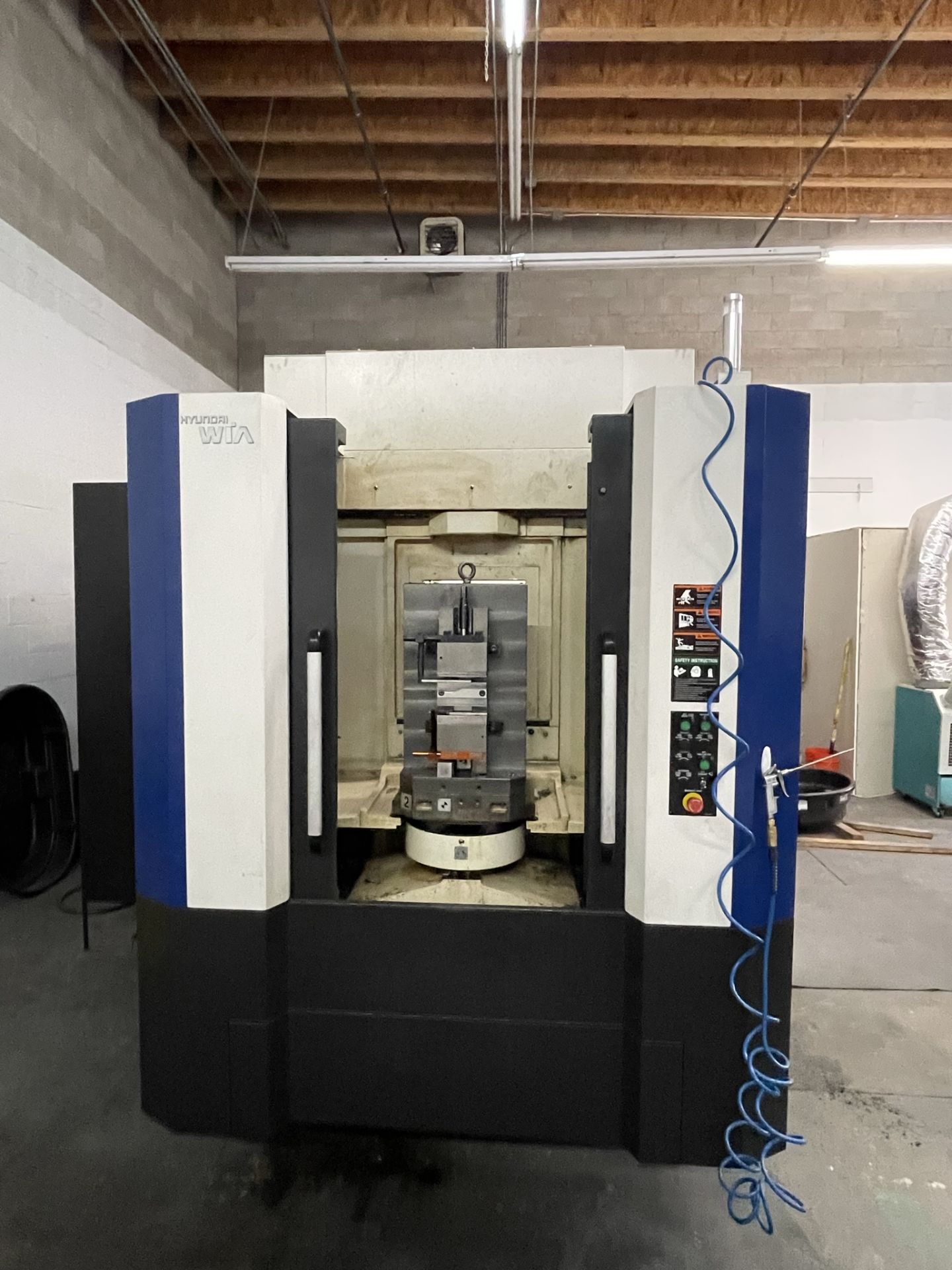2013 Hyundai WIA HS4000i 4-Axis Horizontal Machining Center with Pallet Changer *1643 Cutting Hours* - Image 8 of 25