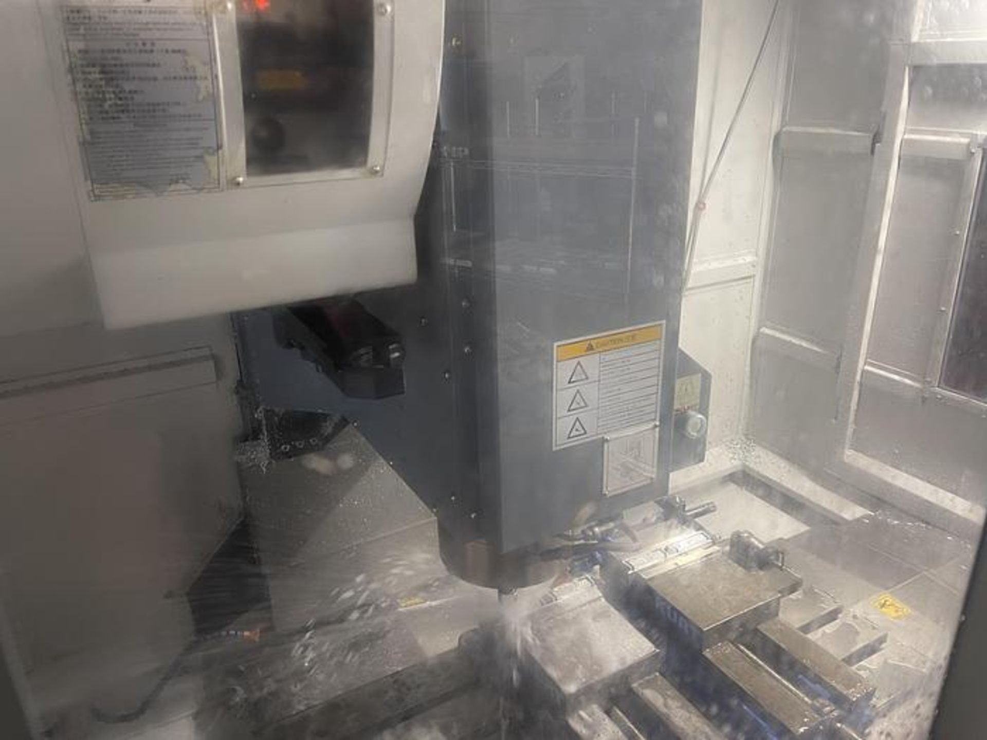 2021 Akira Seiki V2.5 XP CNC Vertical Machining Center - Image 6 of 20