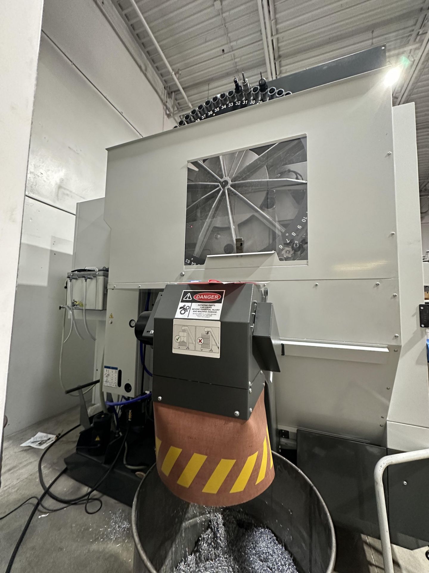 2022 HAAS UMC-1000 5-Axis 15,000 RPM Machining Center ***Under 750 Cutting Hours*** - Image 33 of 42