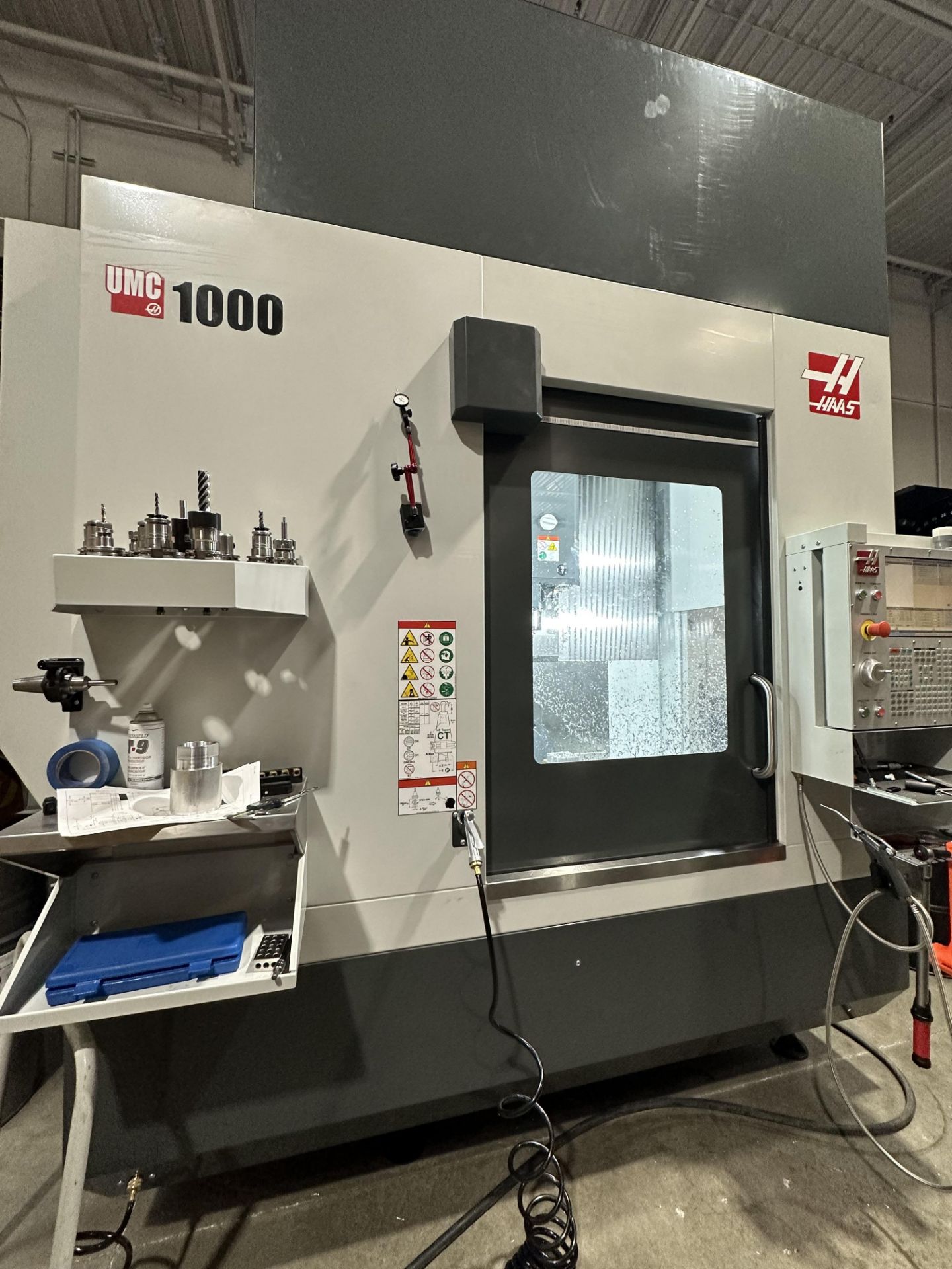 2022 HAAS UMC-1000 5-Axis 15,000 RPM Machining Center ***Under 750 Cutting Hours*** - Image 2 of 42