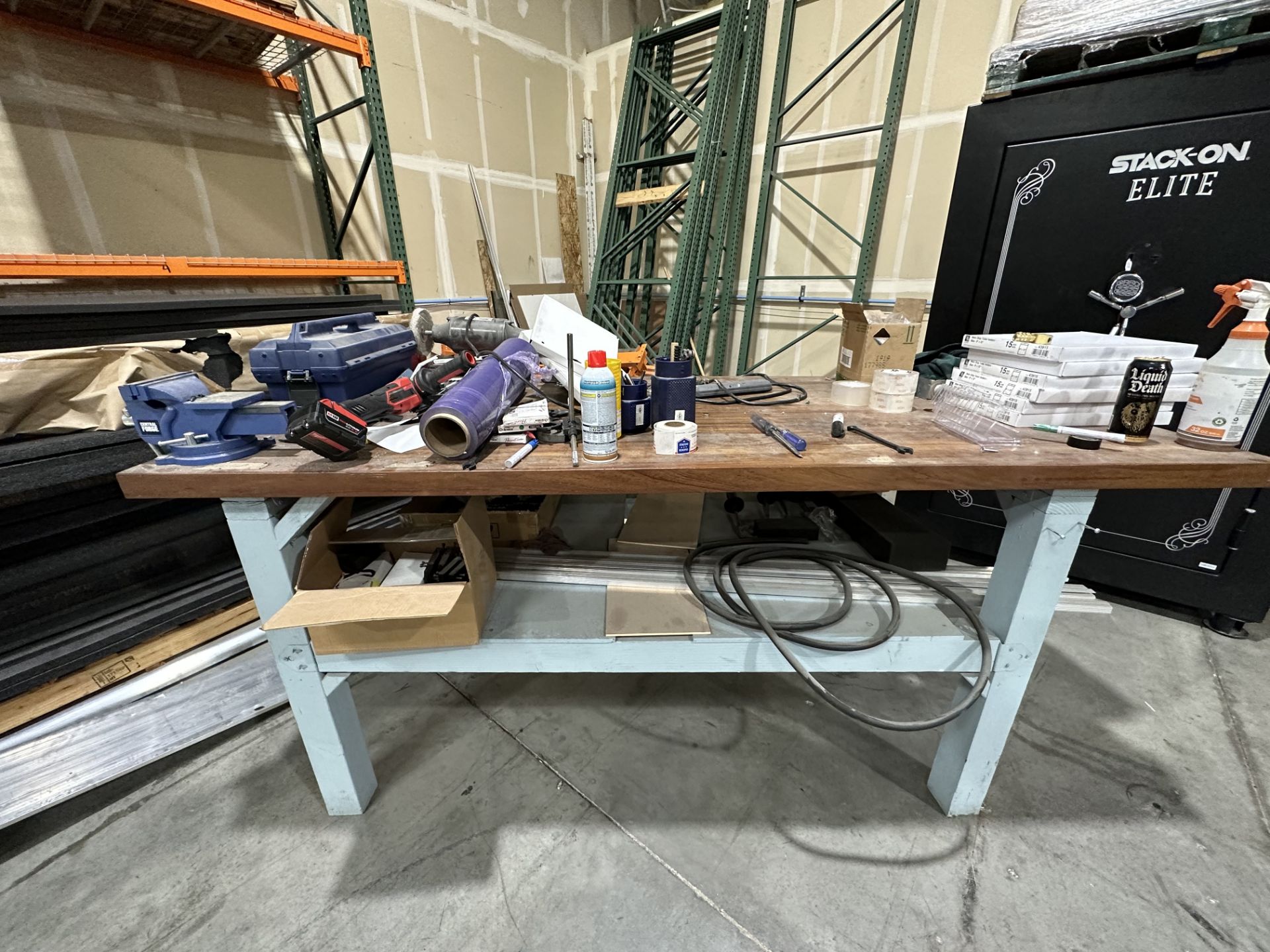 Work Bench with Vises - Image 3 of 3