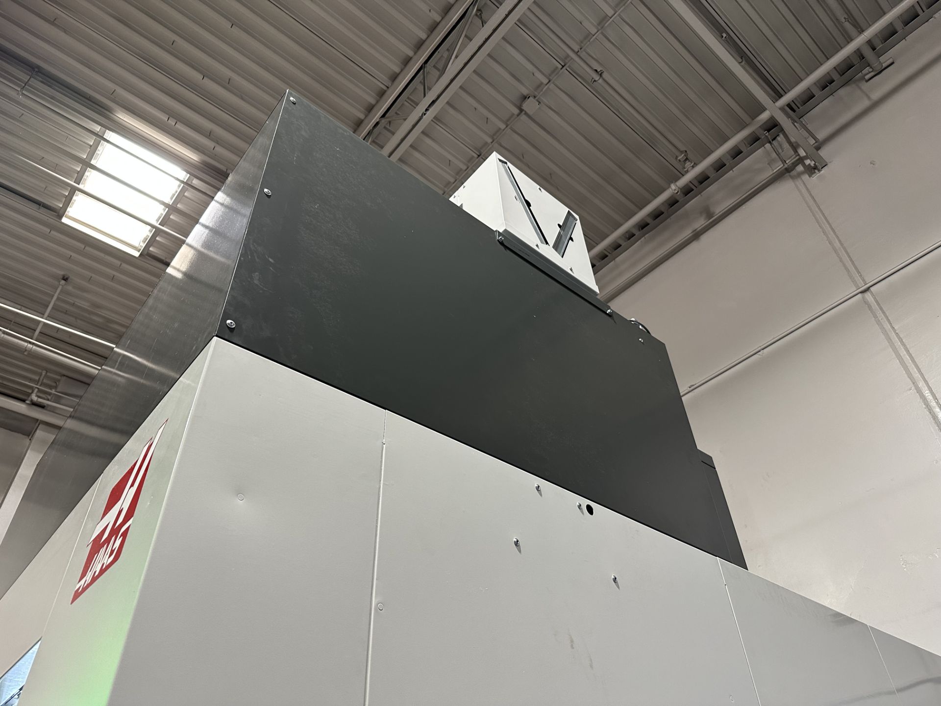 2022 HAAS UMC-1000 5-Axis 15,000 RPM Machining Center ***Under 750 Cutting Hours*** - Image 27 of 42