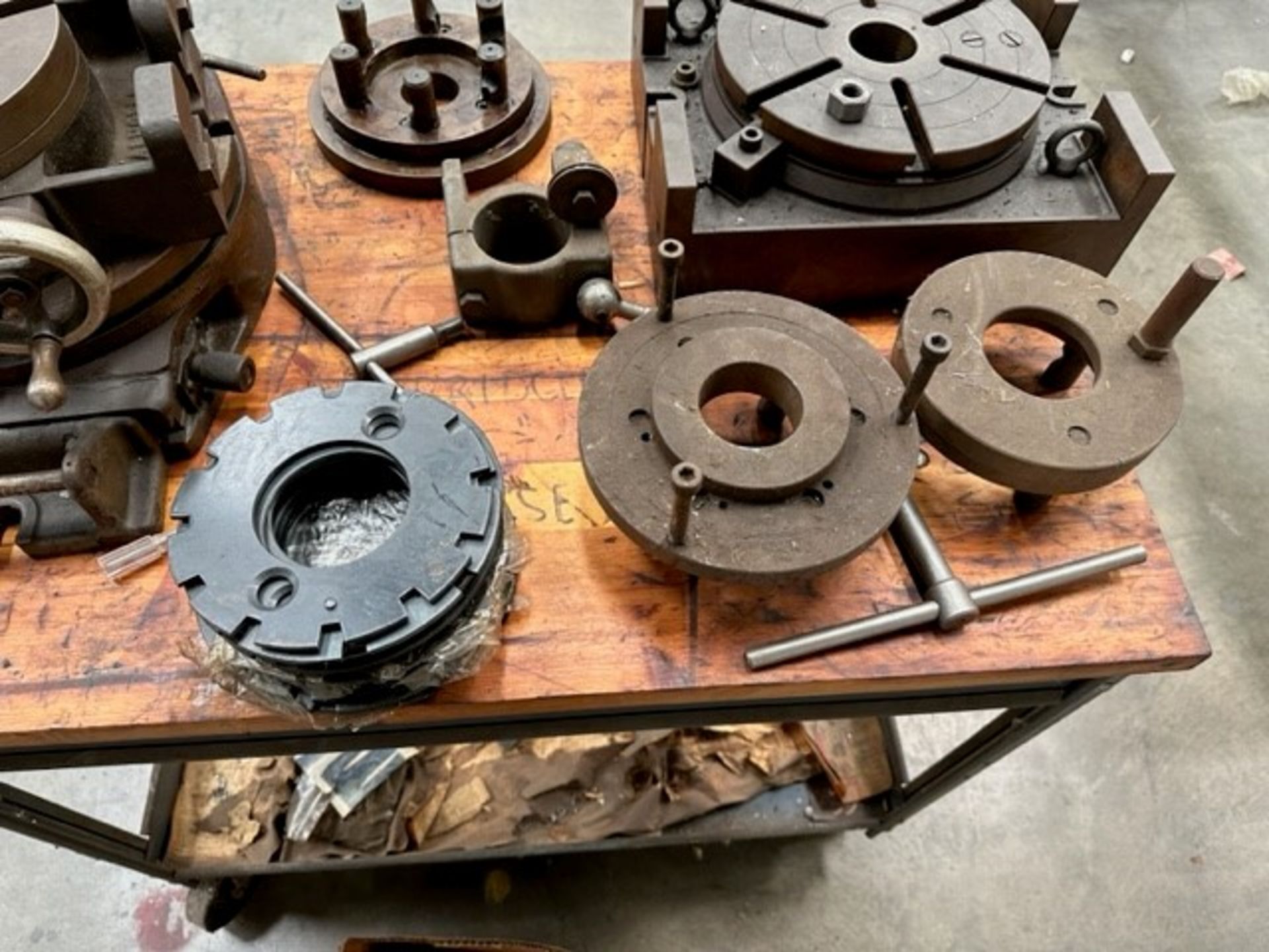 (2) Bridgeport & (1) Yuausa Rotary Table with Chucks - Image 9 of 10