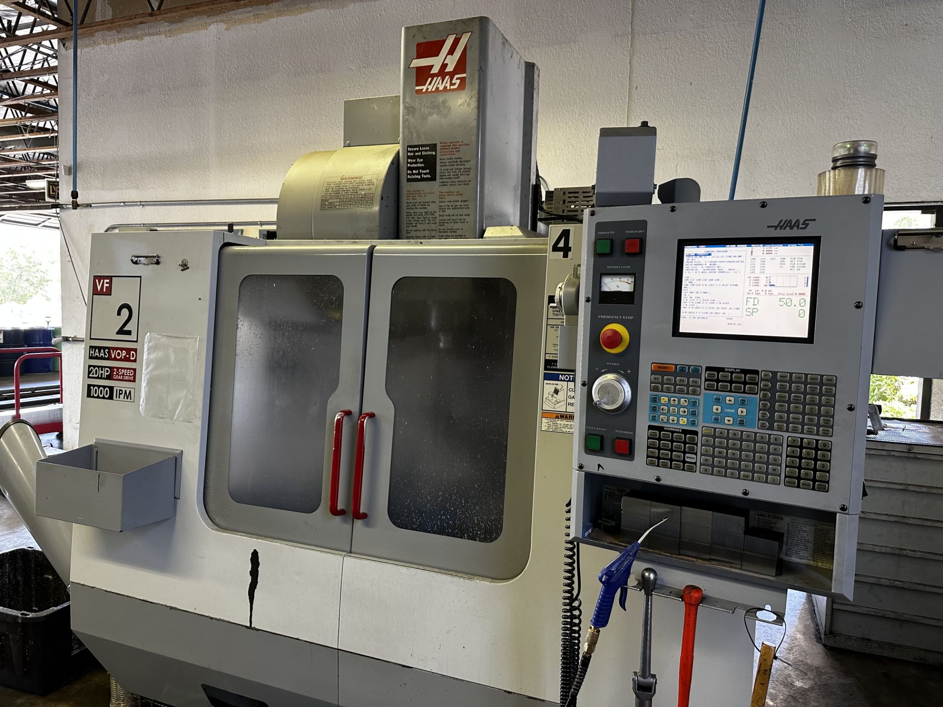 2004 HAAS VF-2B CNC Vertical Machining Center - Bild 2 aus 9