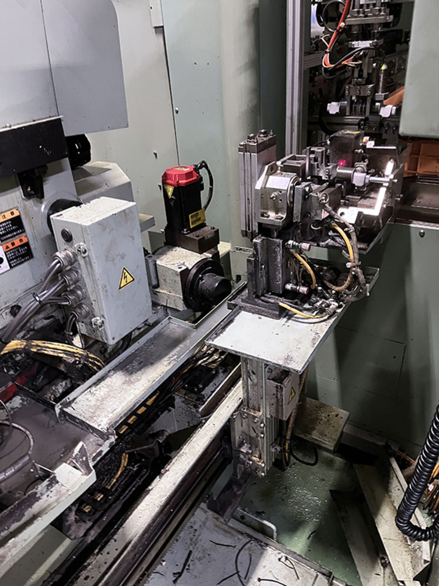 Koyo 6015C CNC Centerless Grinder (2009) - Image 7 of 12