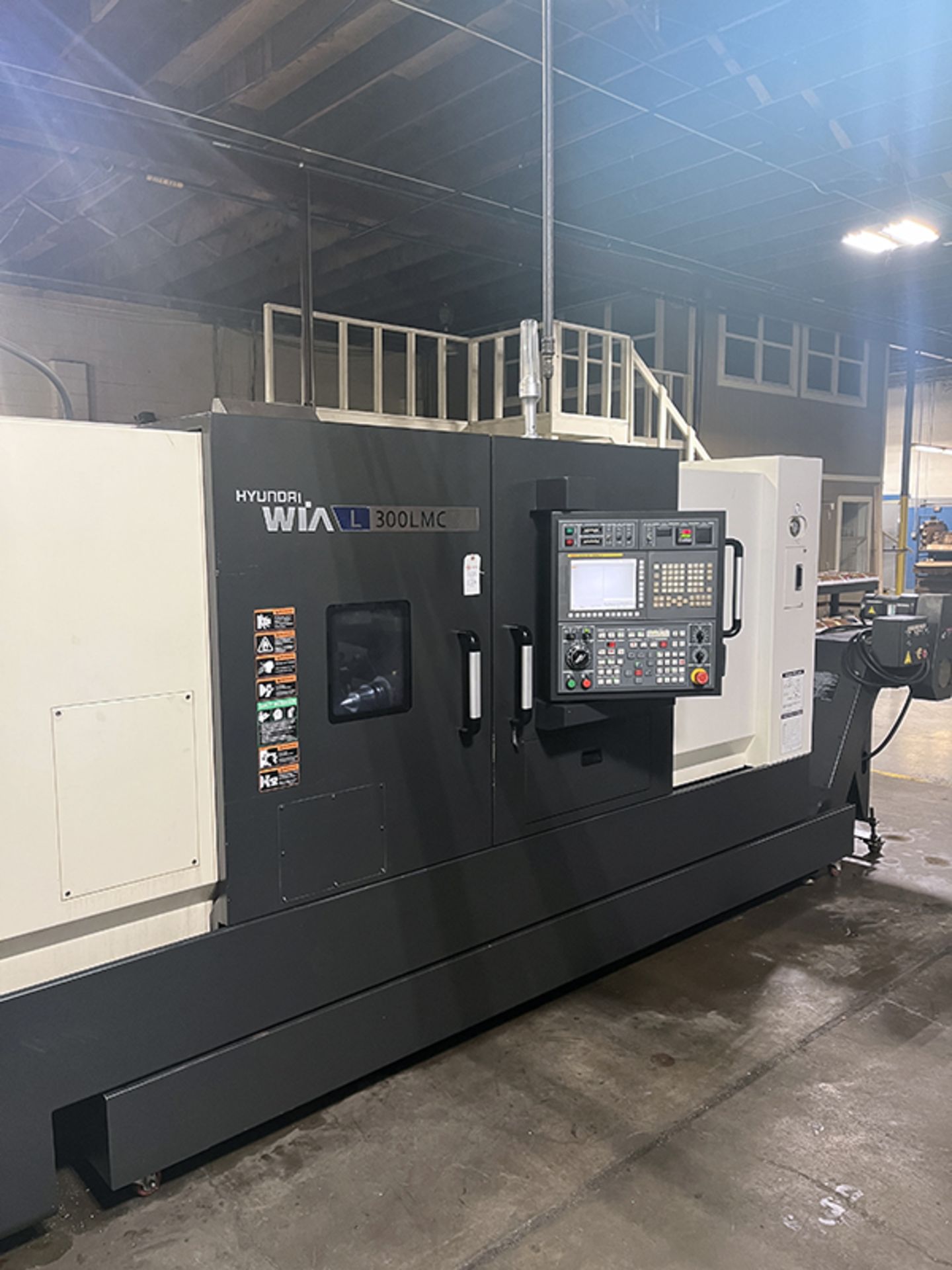 Hyundai Wia L300LMC Live Tool CNC Lathe (2019) - Image 3 of 21