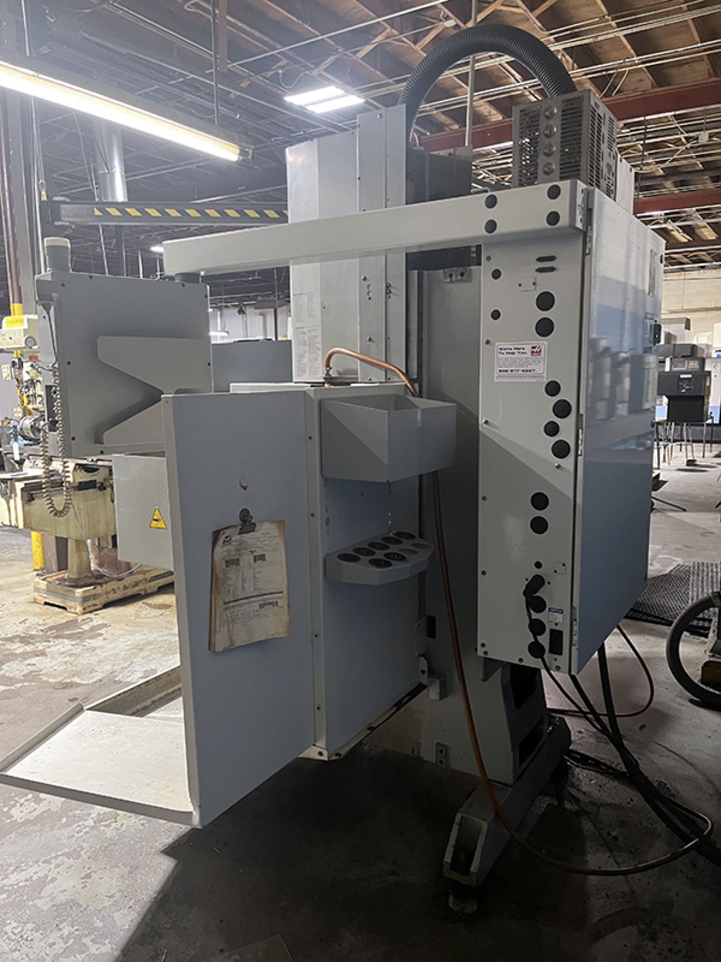 Haas TM-2 CNC Toolroom Milling Machine (2008) - Image 12 of 14