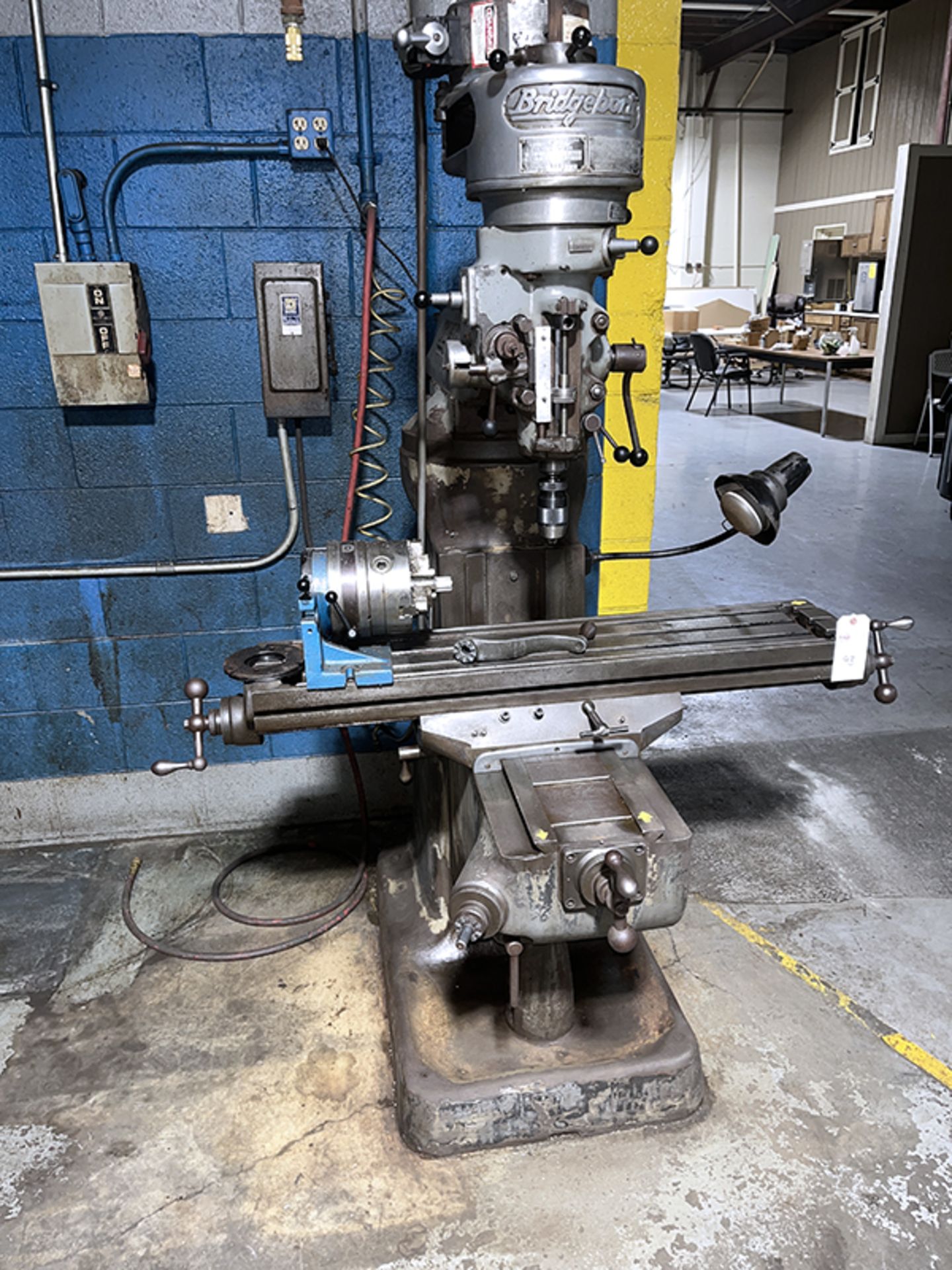 Bridgeport Vertical Milling Machine - Image 2 of 9