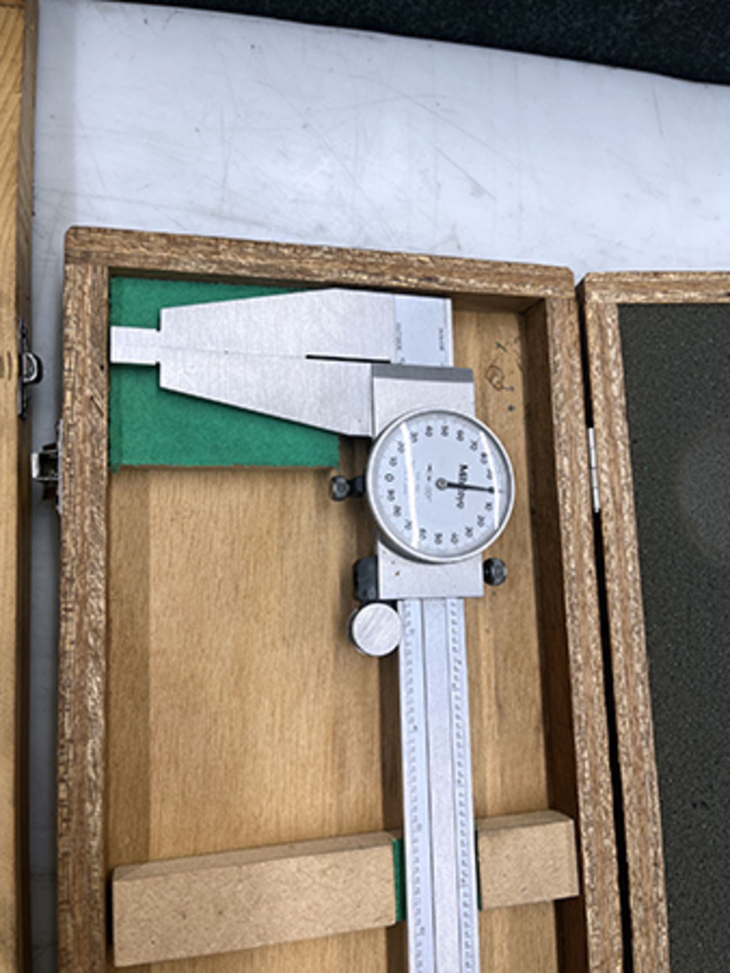 Mitutoyo & SPI Dial Calipers - Image 4 of 10