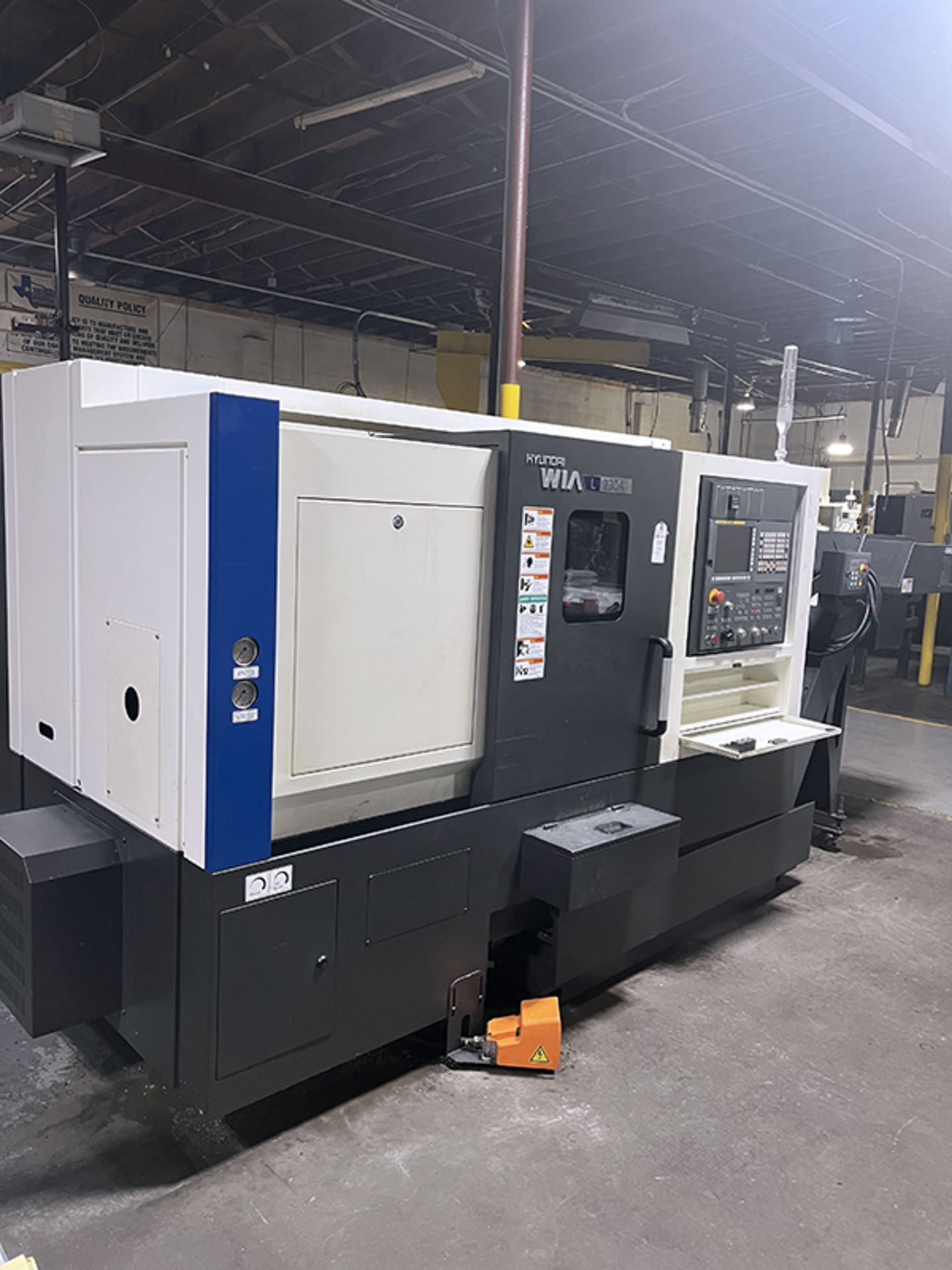 Hyundai Wia L230A CNC Lathe (2017) - Image 2 of 21