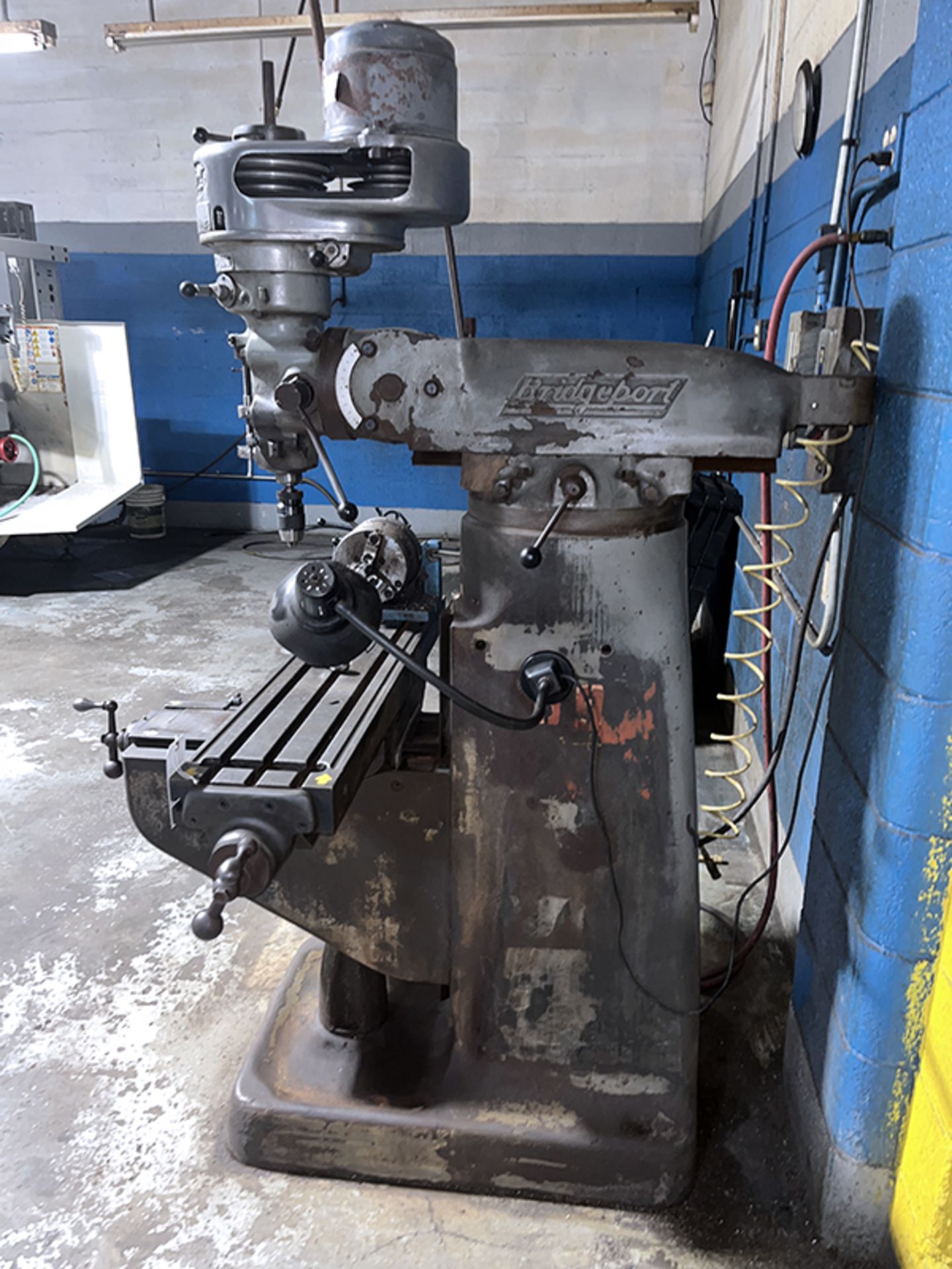 Bridgeport Vertical Milling Machine - Image 4 of 9