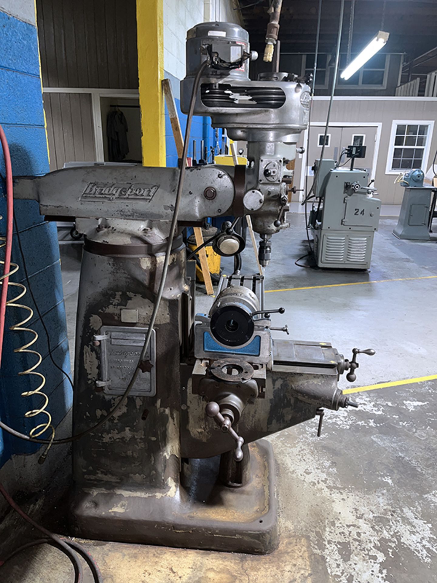 Bridgeport Vertical Milling Machine - Image 3 of 9