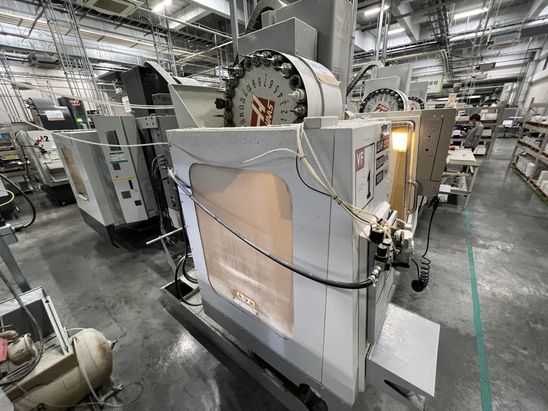 Haas VF-1D Vertical Machining Center (2009) - Image 7 of 11