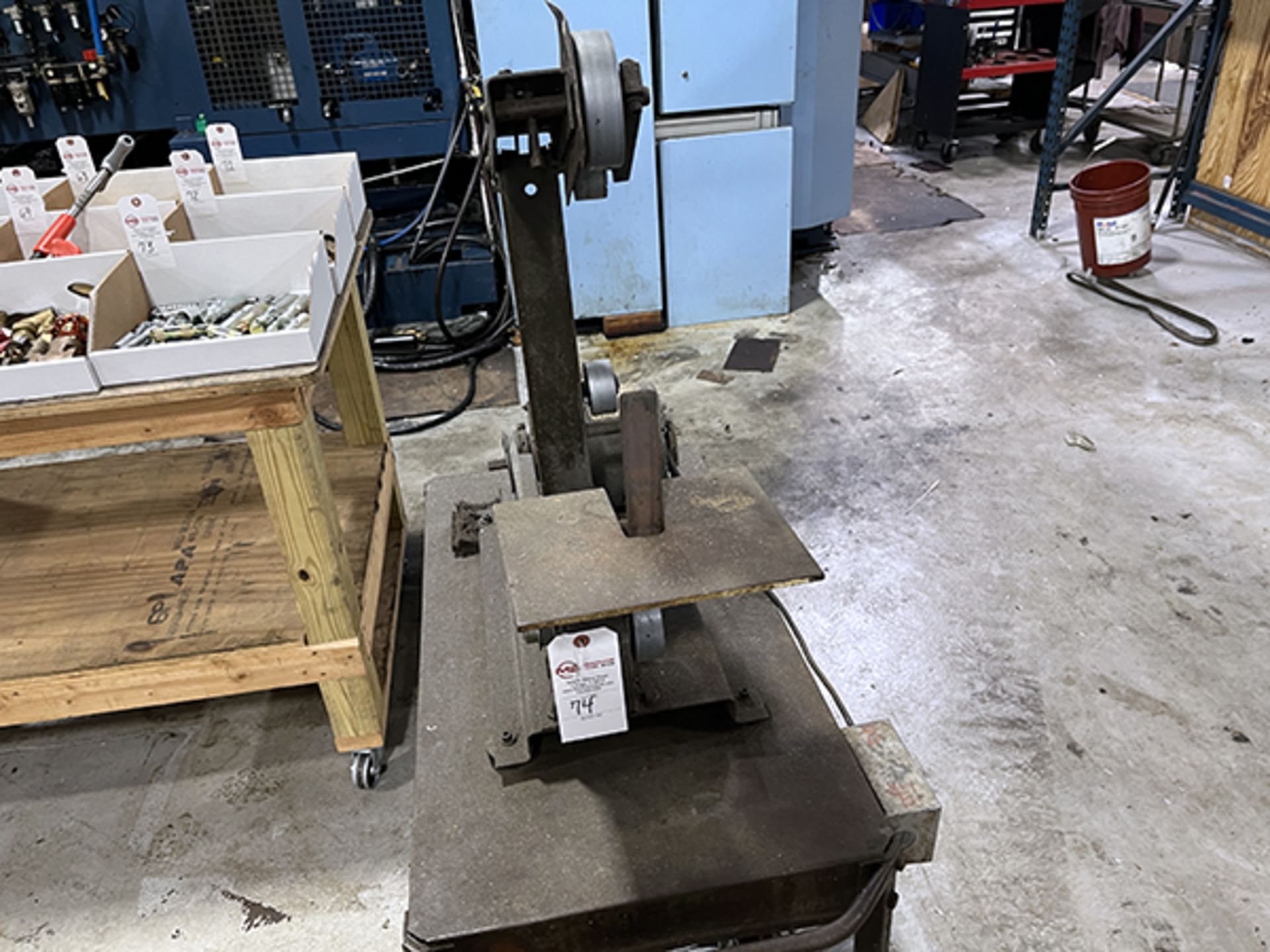 1" Belt Sander on Rolling Cart - Image 3 of 4