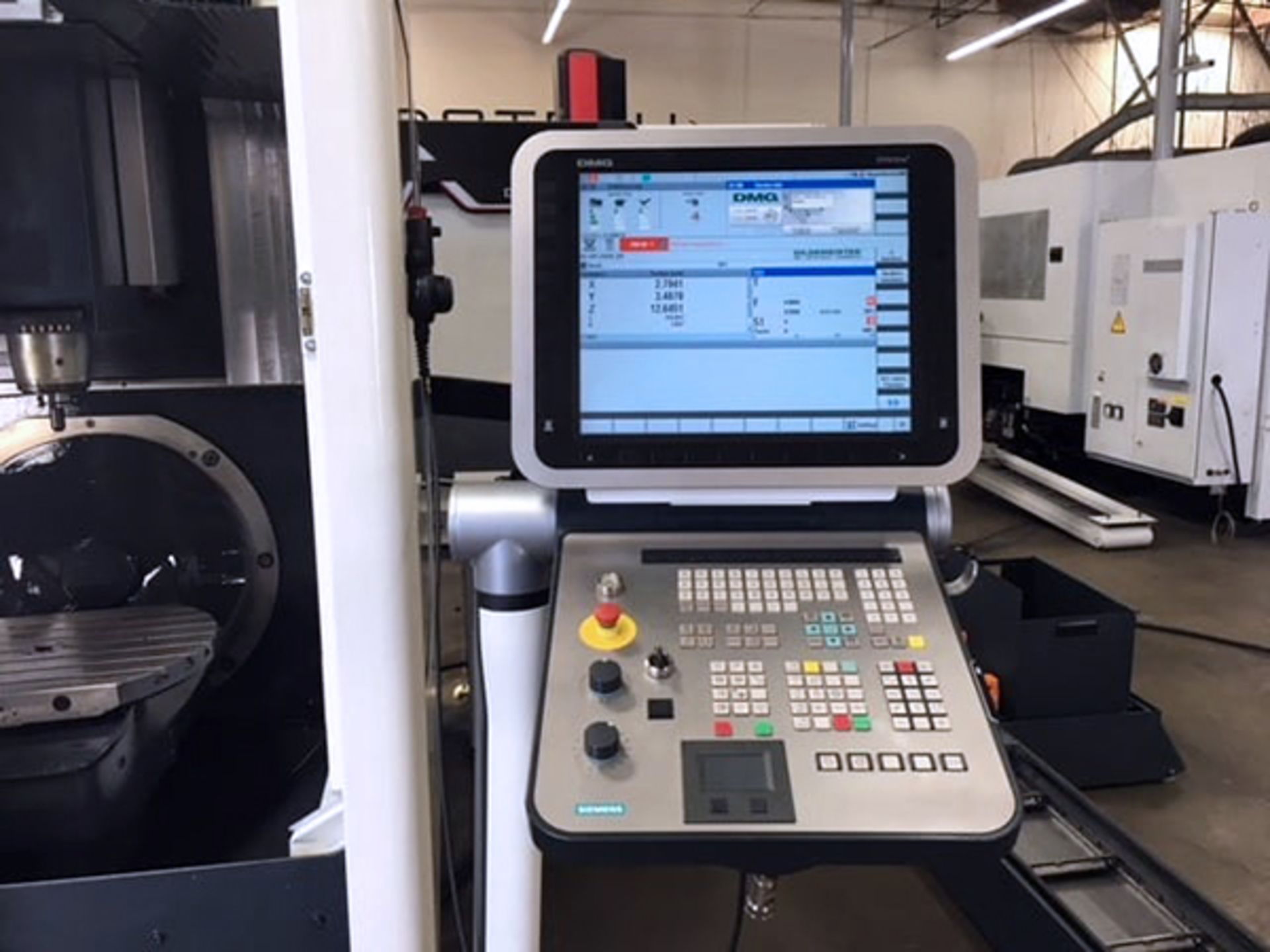 DMG MORI DMU 50 5 Axis Milling Machine (2014) - Image 14 of 15