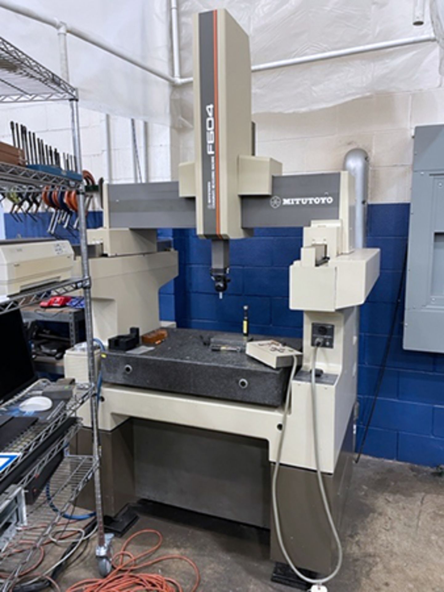 Mitutoyo F-604 Coordinate Measuring Machine