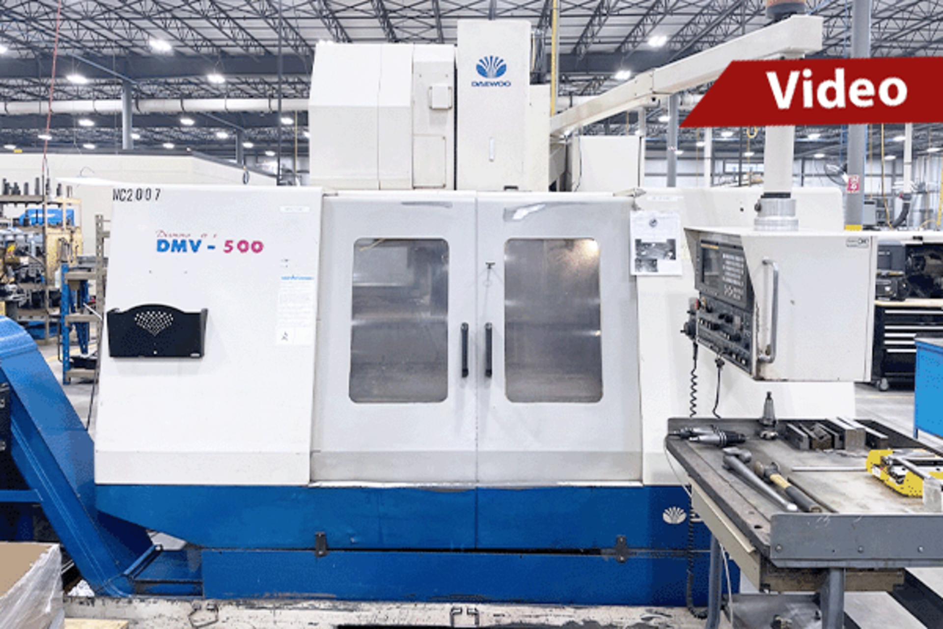 Daewoo DMV-500 Vertical Machining Center