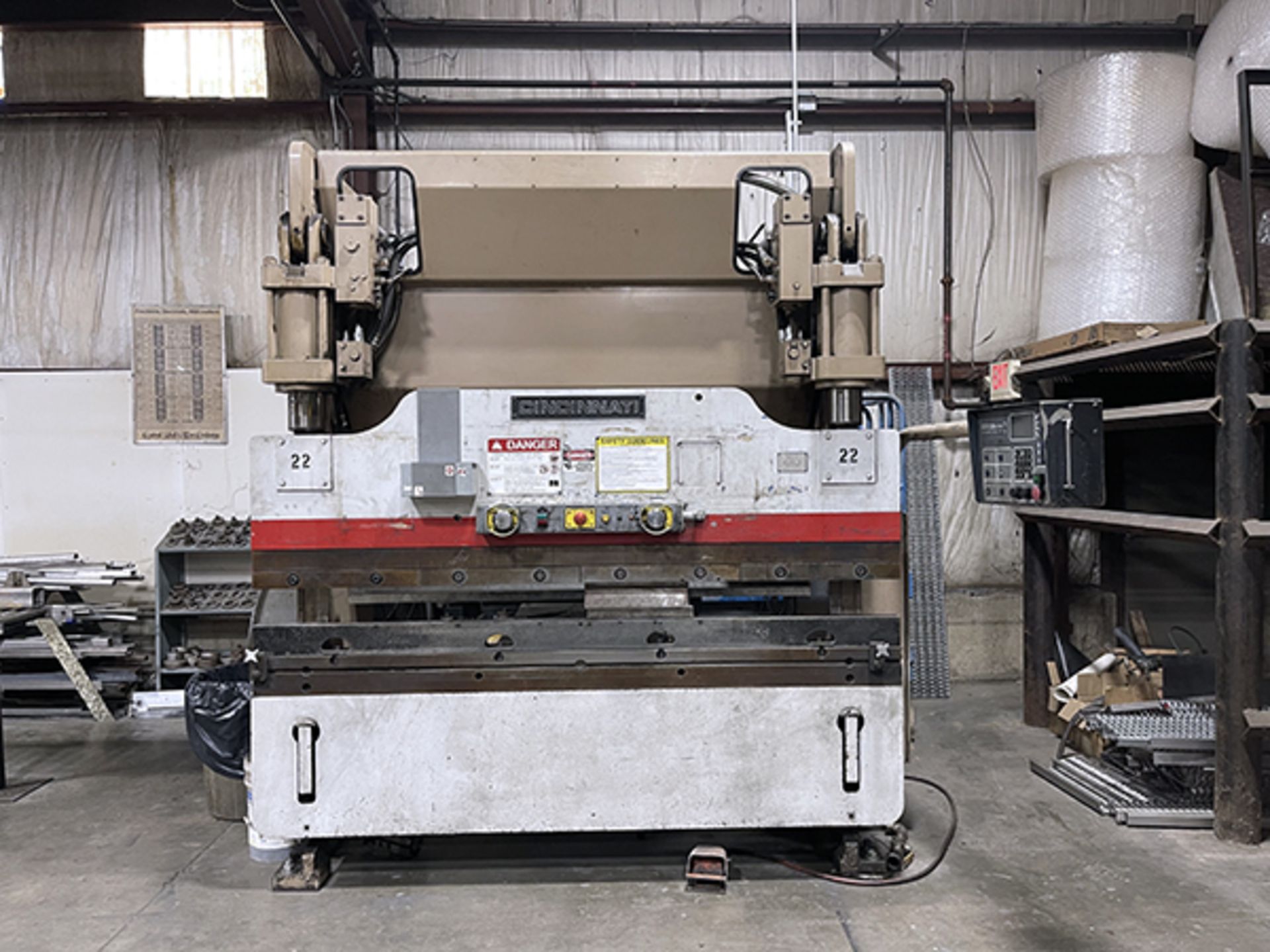 Cincinnati 90-6 Hydraulic Press Brake - Image 2 of 6