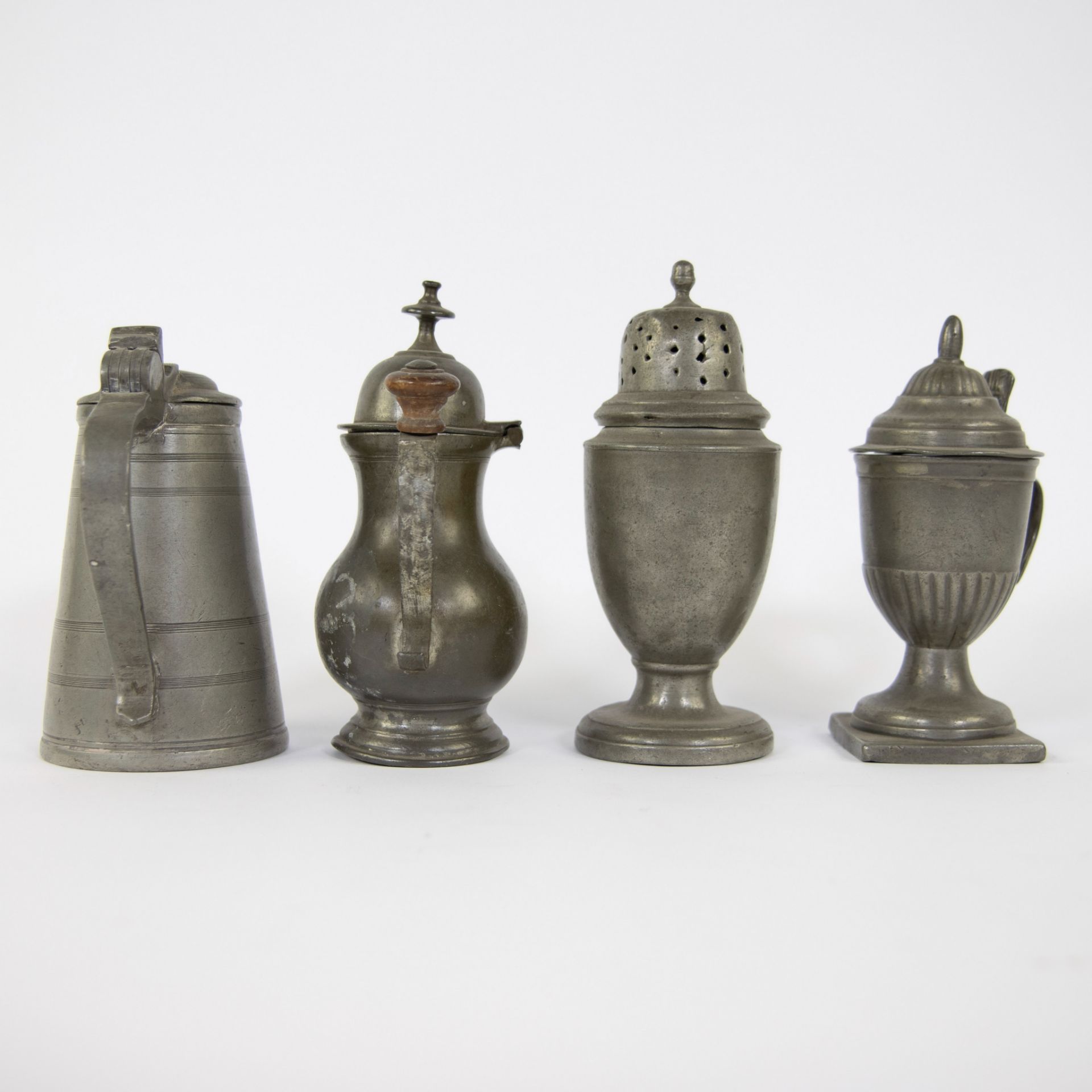 Large collection of pewter pitchers and beer pots, 18th/19th century - Image 10 of 10