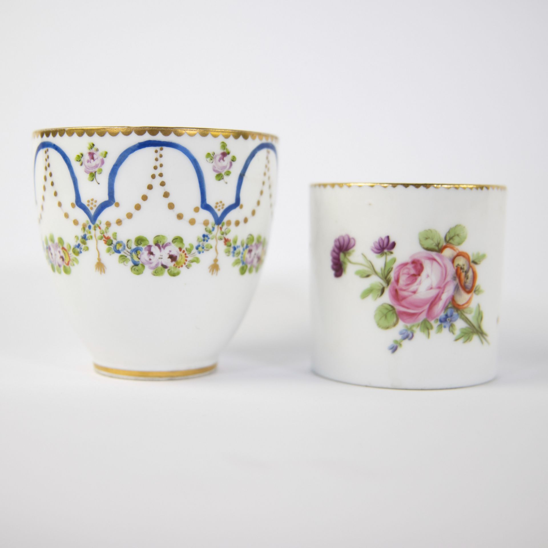 Cup and saucer Sèvres circa 1770 and Vieux Paris circa 1790 - Image 3 of 6