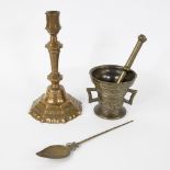 Lot miscellaneous, mortar dated 1774 Flemish, candlestick d'époque Louis XIV and spoon