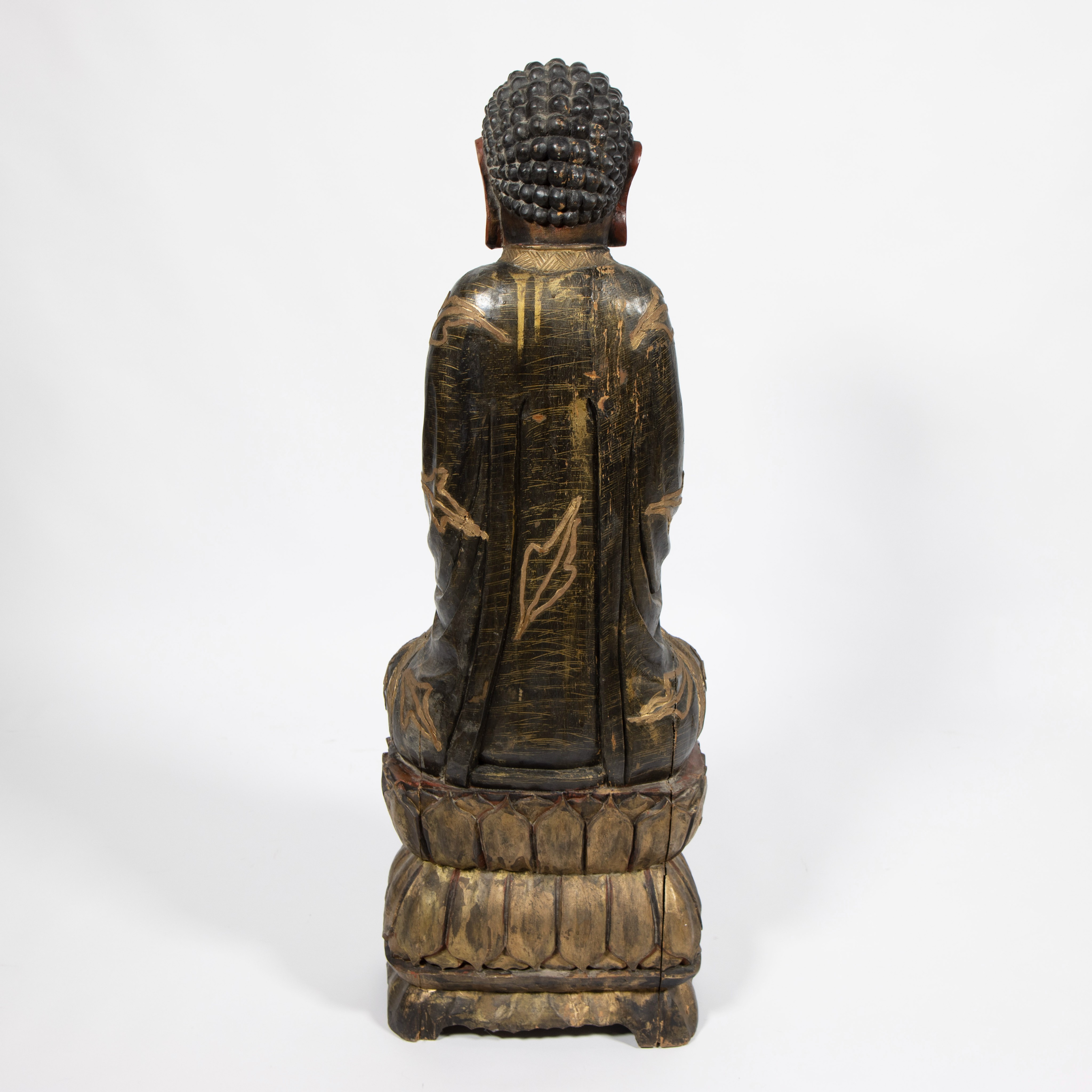 Buddha polychrome wood sitting in a padmasana (meditation pose) on a triple lotus throne - Image 3 of 4