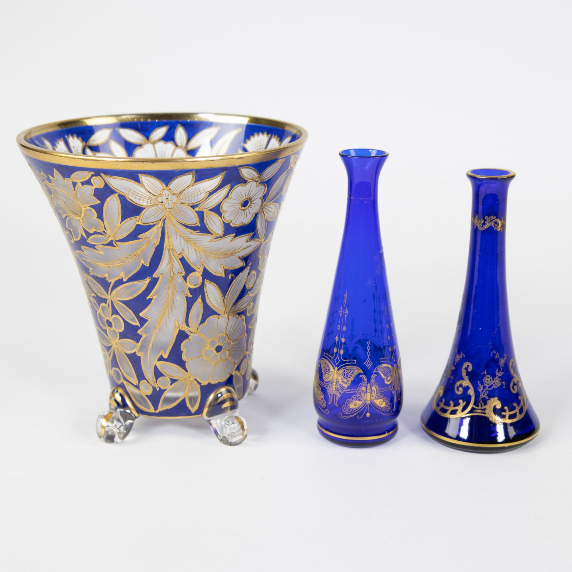 Val Saint Lambert Art Nouveau vase (2) blue with finely decorated decor and 19th century coupe with - Image 4 of 5