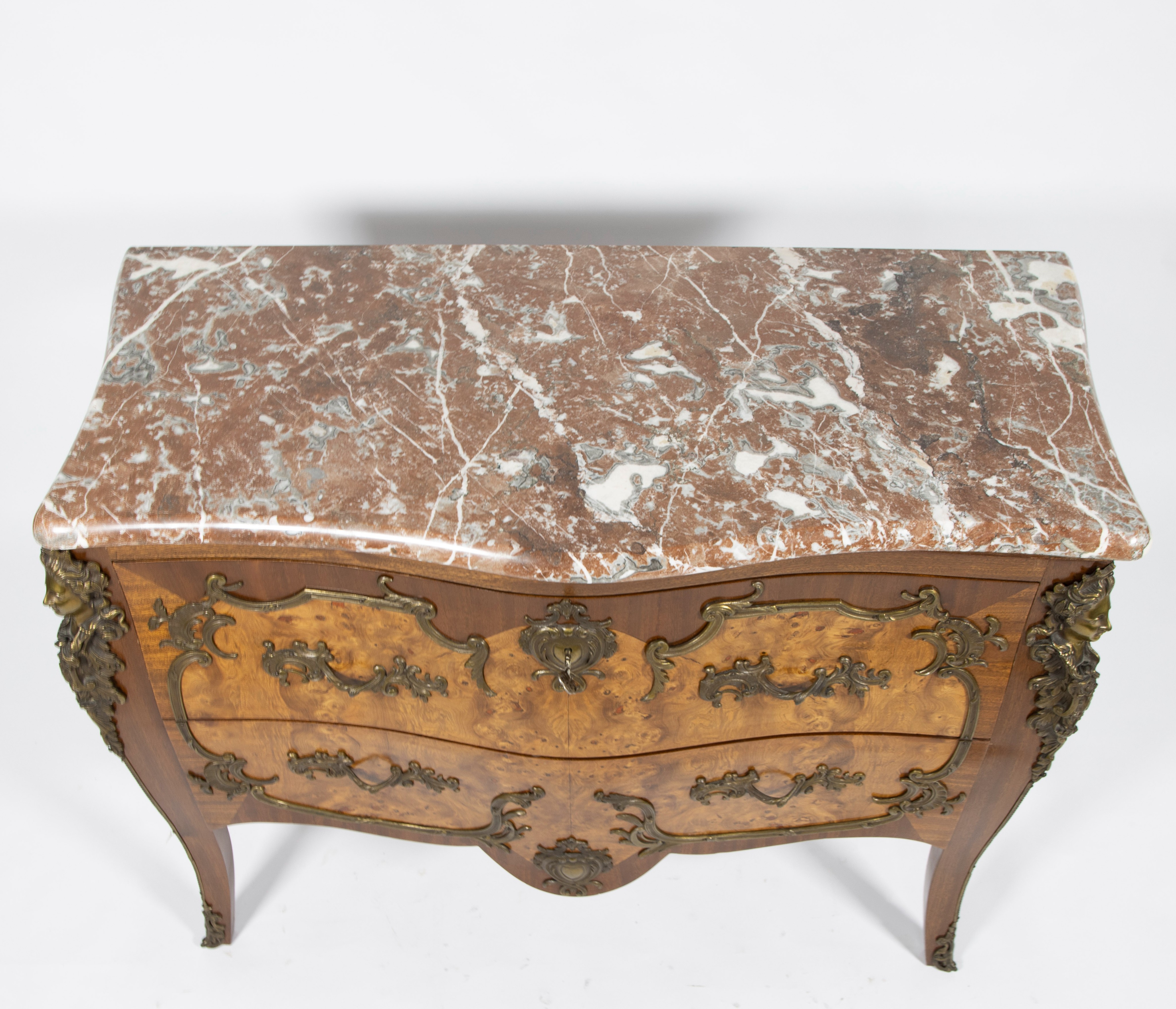 Chest of drawers style Louis XV with bronze ornaments and marble top - Image 2 of 4