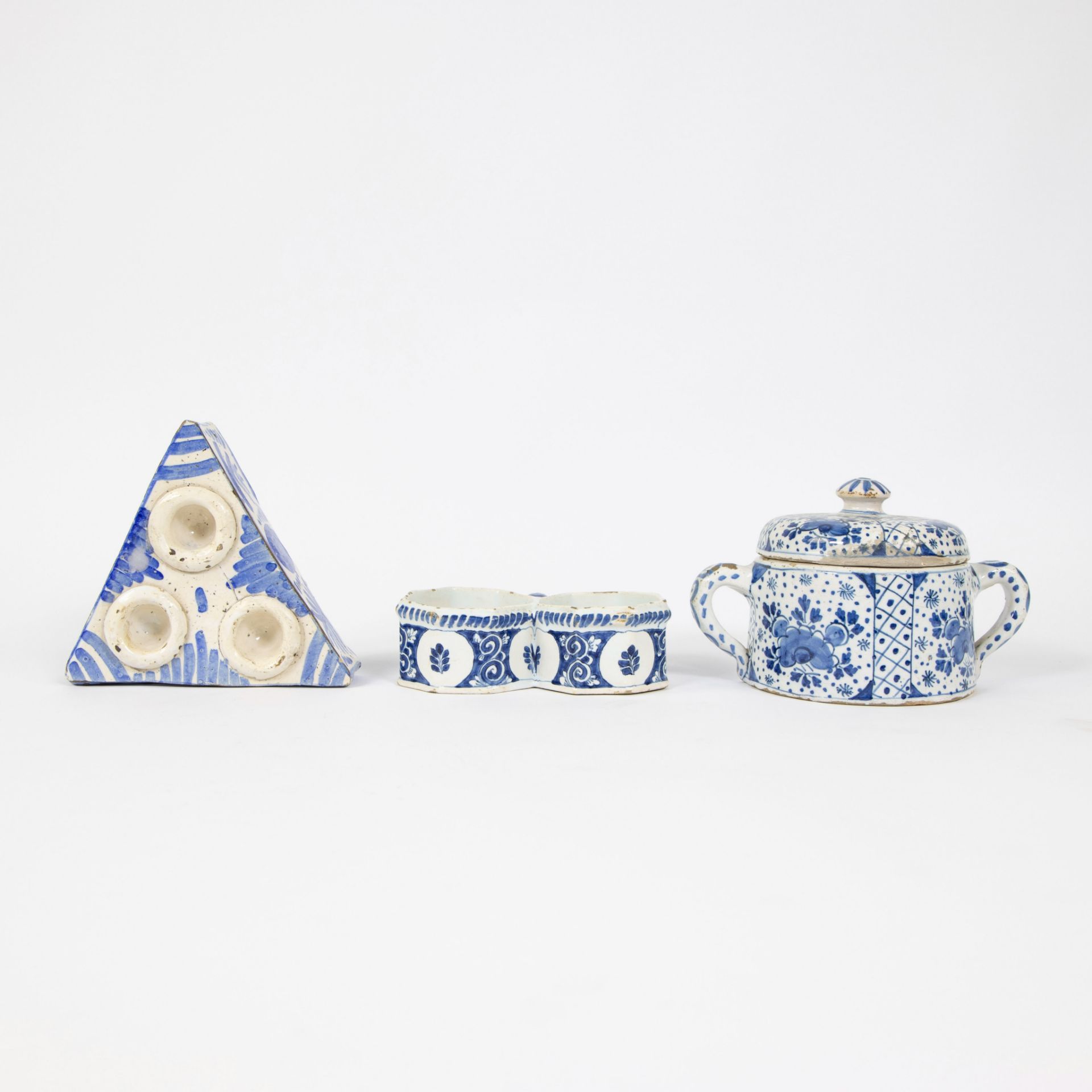 Collection of various faience, Moustier oval dish 18th, 2 Delft tile 17th, Spanish salt and spice ve - Image 6 of 12