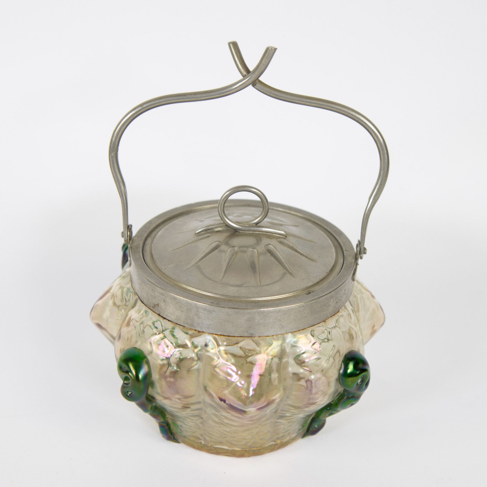 Lot glassware Art Deco ball vase and pique fleur Art Nouveau, green glass ornamental coupe in silver - Image 6 of 7