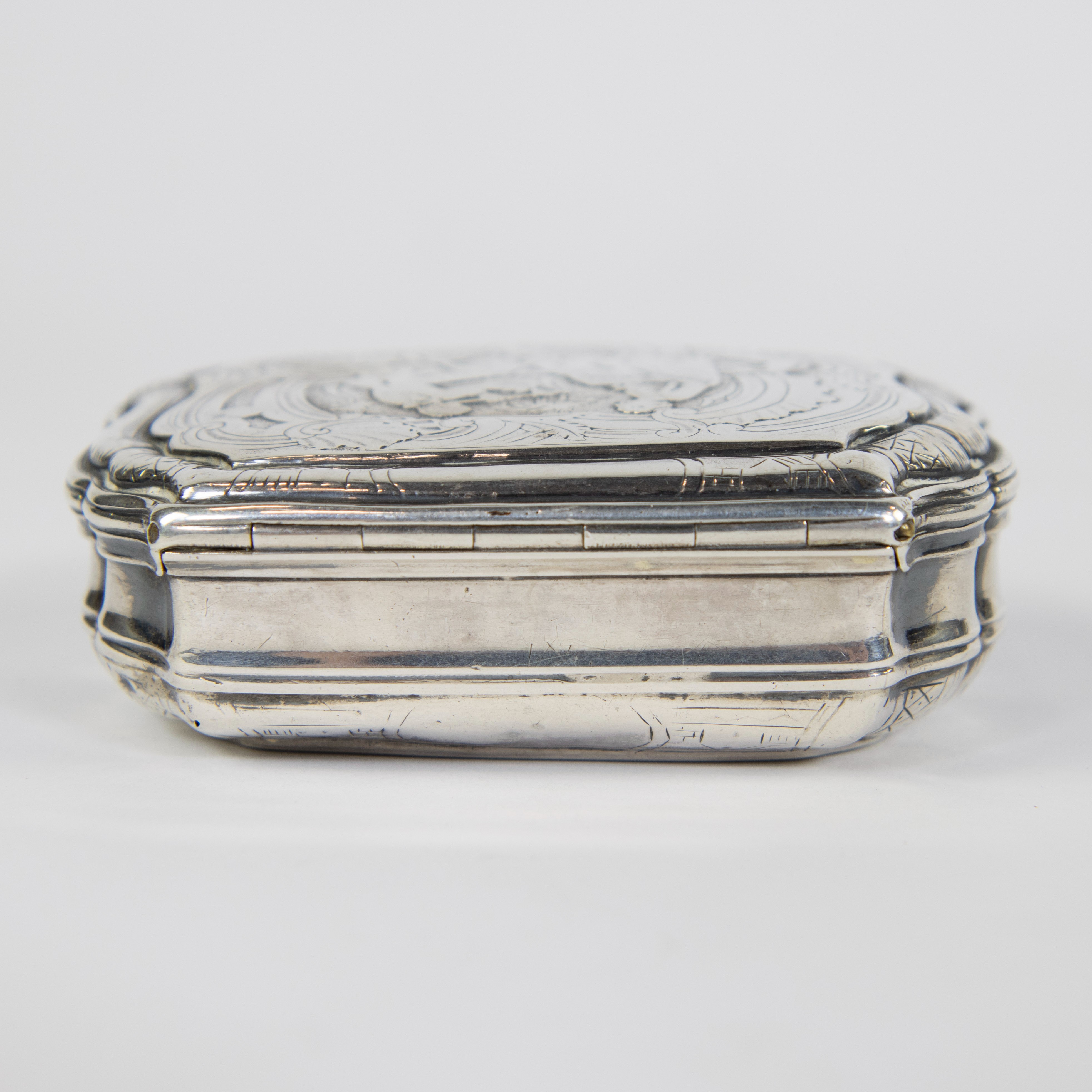 A silver tobacco box 1753 Ath Louis XV d'époque, 5 hallmarks - Image 6 of 8