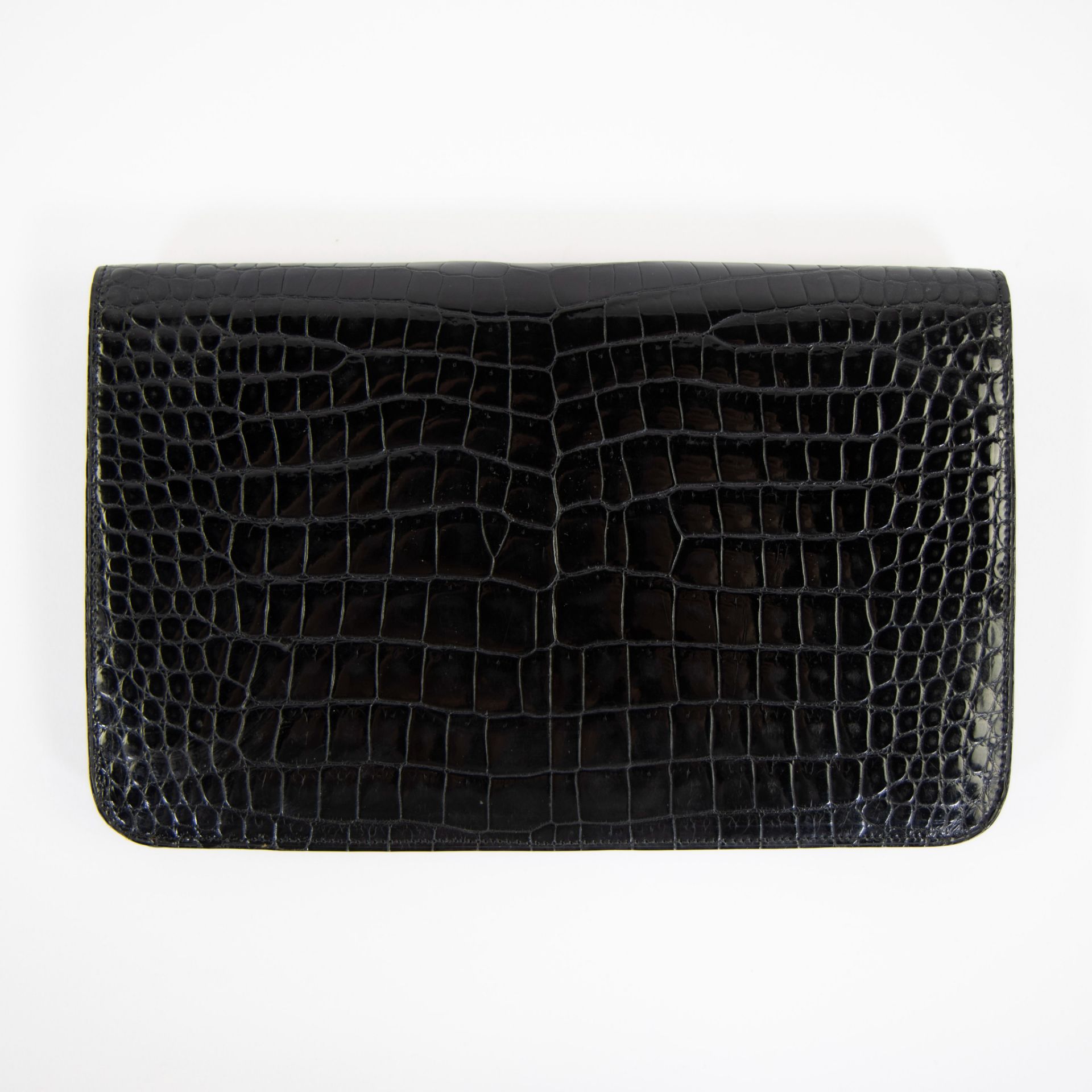 Vintage Delvaux pochette in crocodile - Image 2 of 5