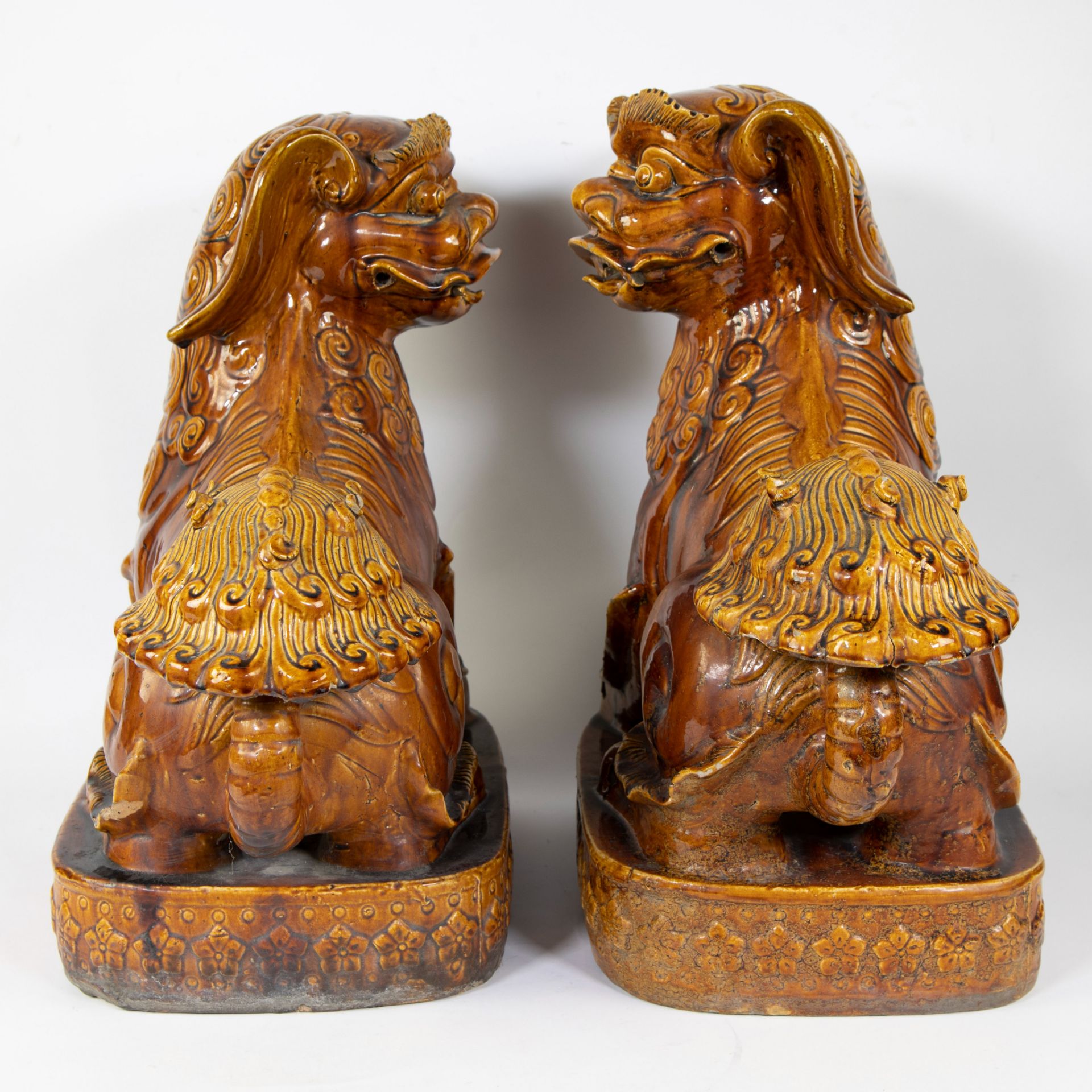 Pair of Vietnamese Foo dogs in glazed earthenware - Image 3 of 6