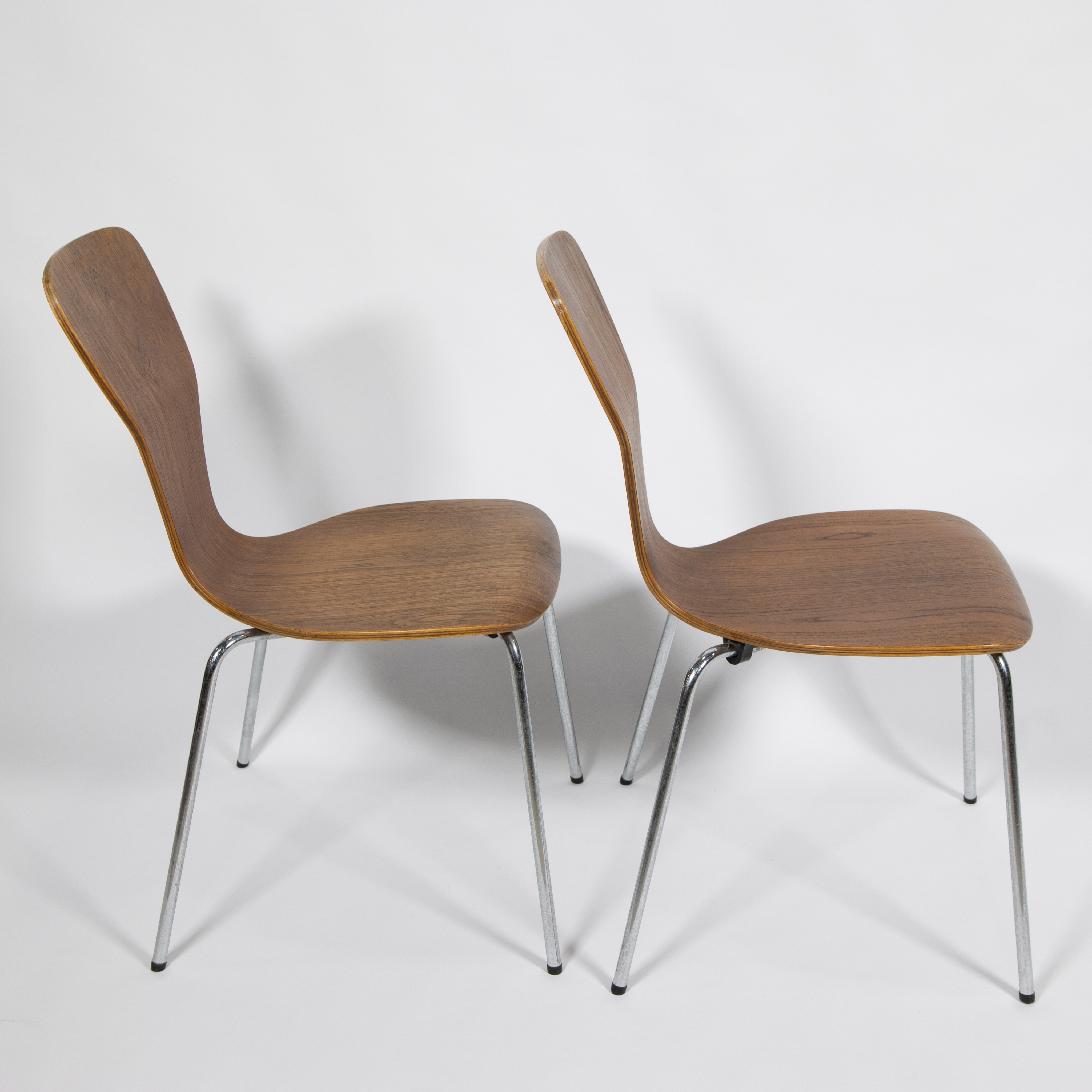 Tapio Wirkkala (Finland, 1915-1985), a pair of vintage chairs model 9019 - Image 4 of 4