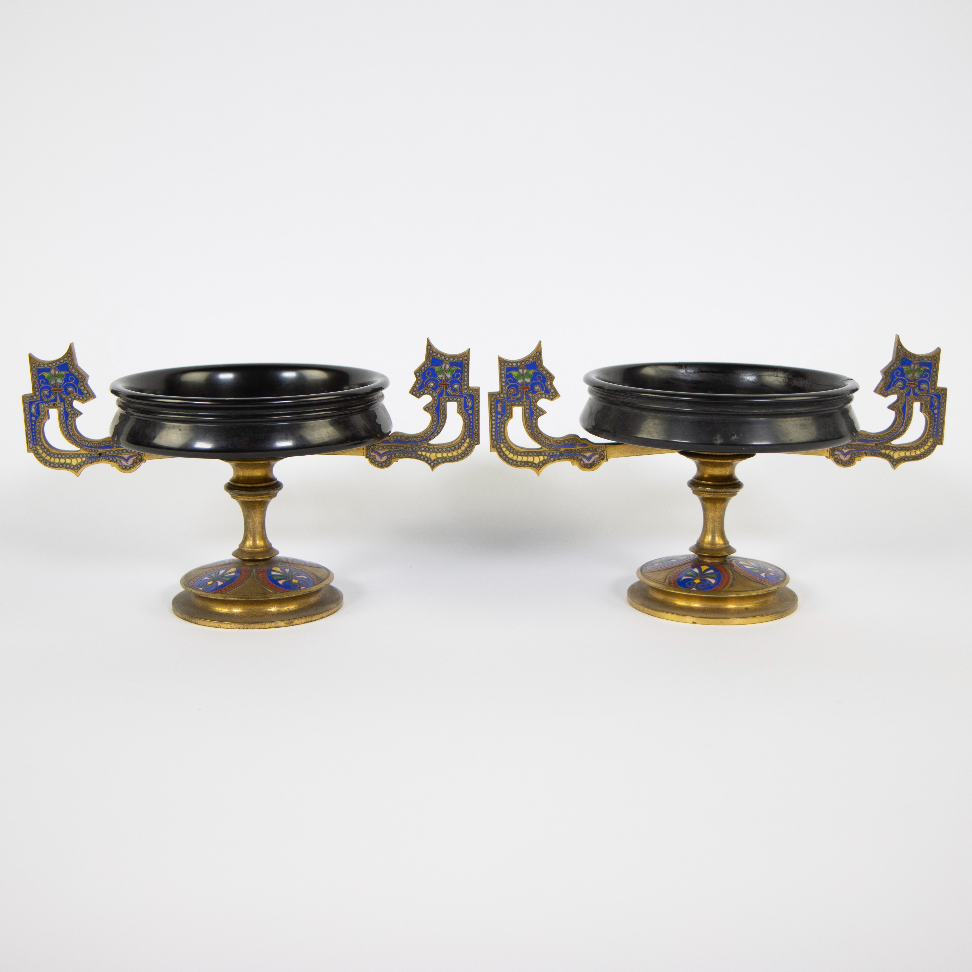 Pair of mantel pieces, bowl in blue and enamel on gilt bronze on foot, Paris late 19th century - Image 4 of 7