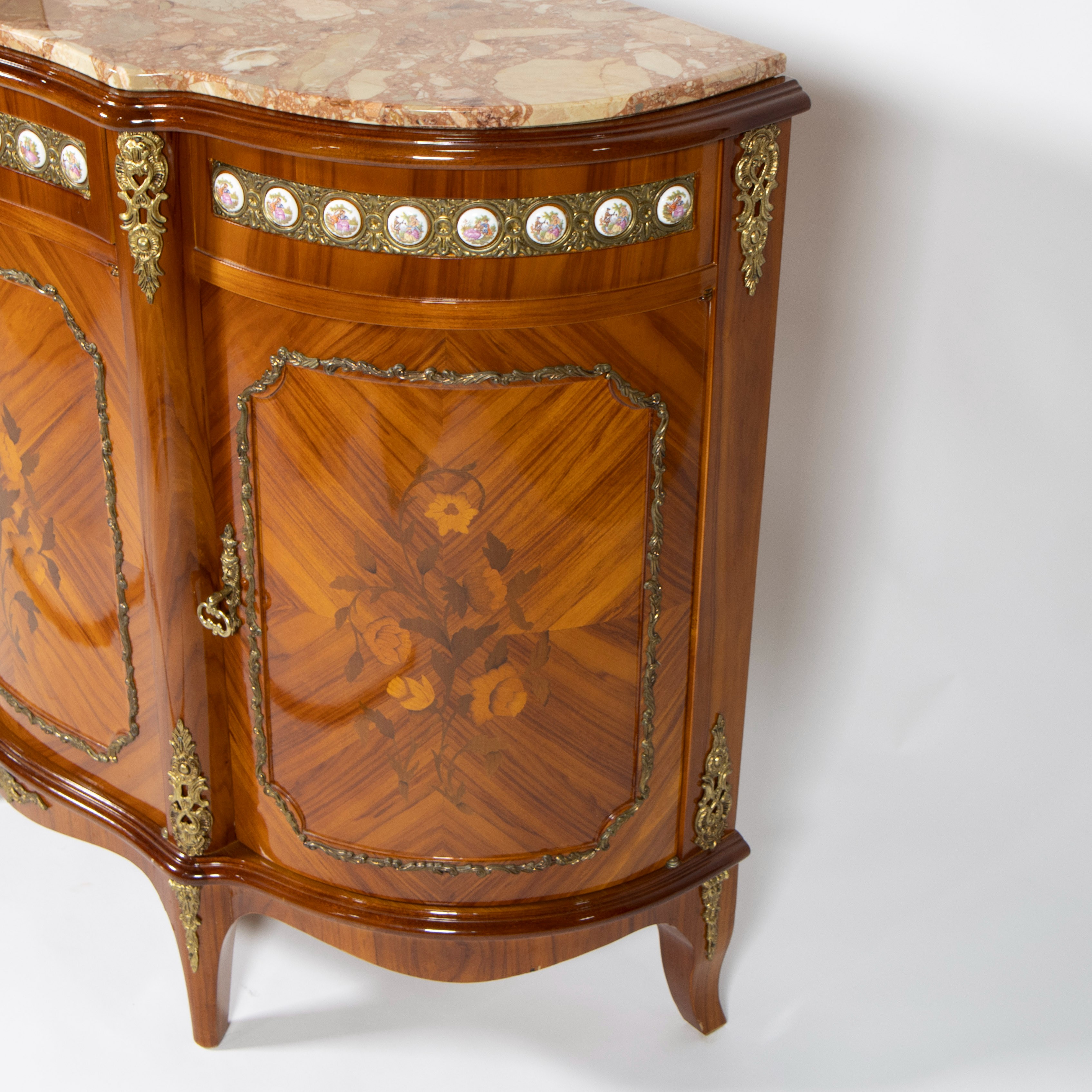 Cabinet style Louis XV with imitation marquetry, bronze fittings and marble top - Image 3 of 4