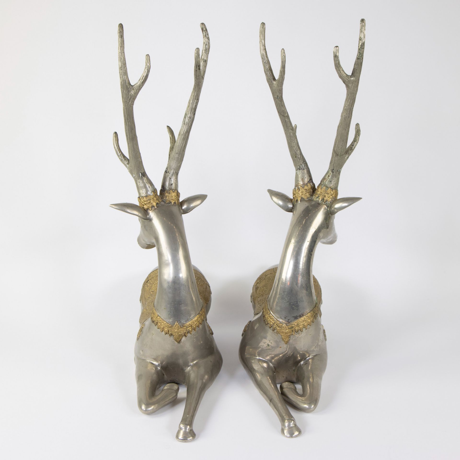 Pair of silver-plated and gilded deer in brass - Image 2 of 5