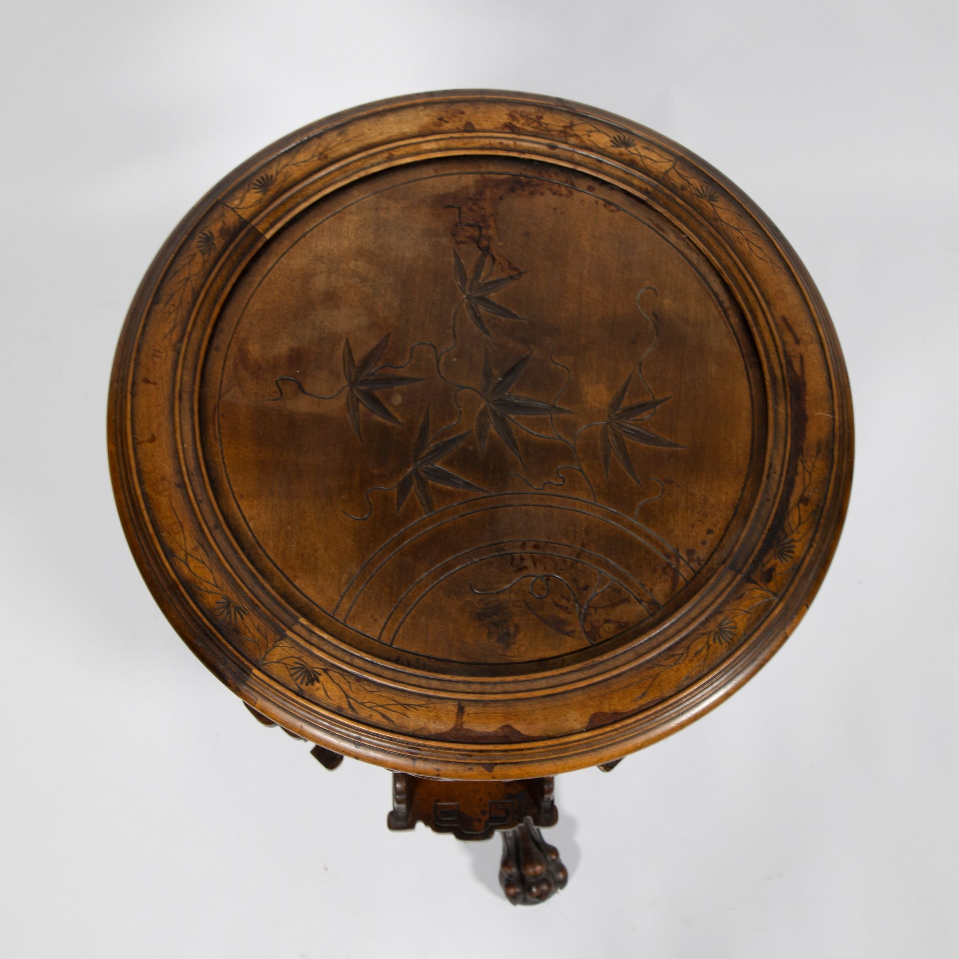 French round tablewith revolving book stand in the style of Gabriel Viardot, circa 1880 - Image 5 of 5