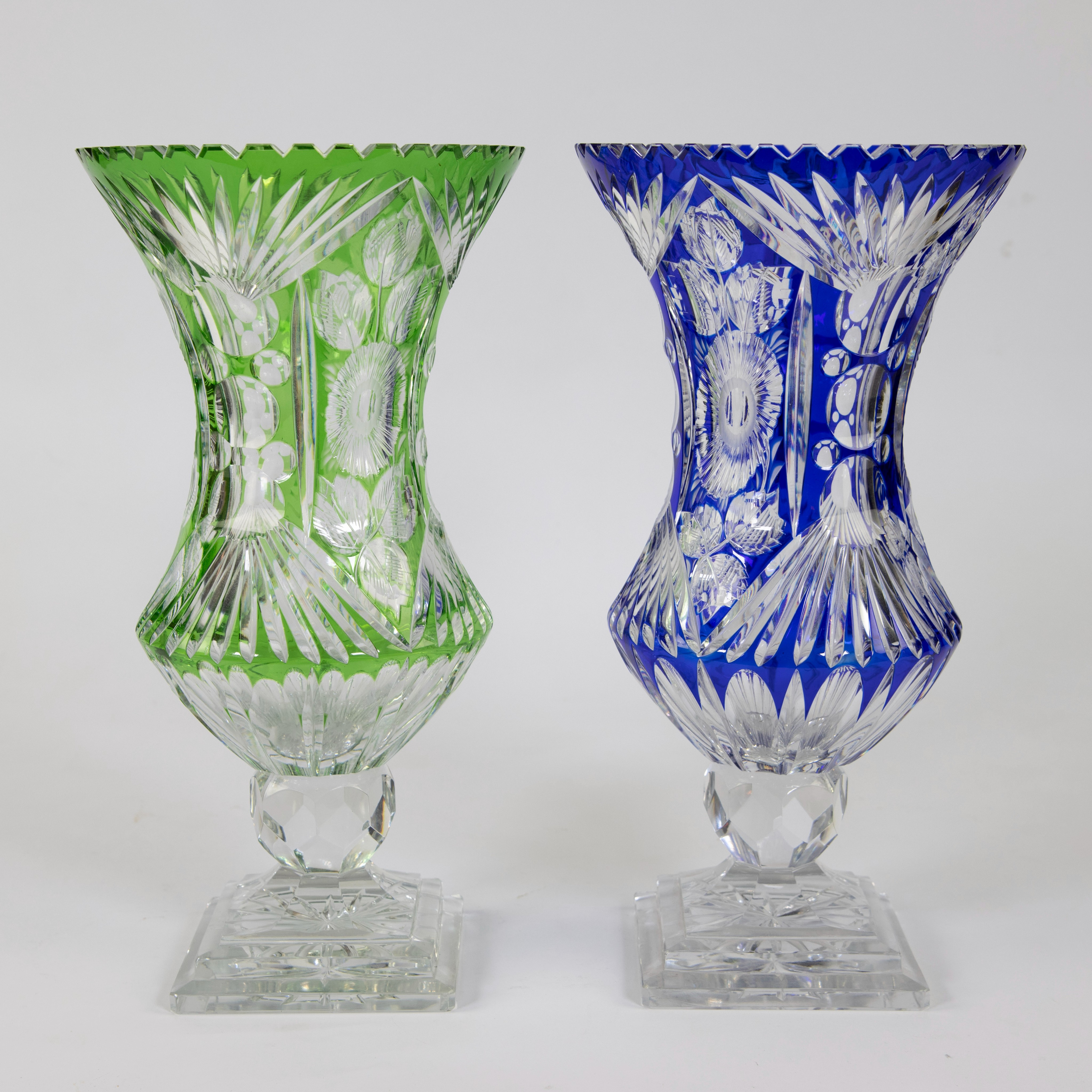 Collection of 2 Bohemian crystal vases light green and cobalt blue - Image 2 of 4