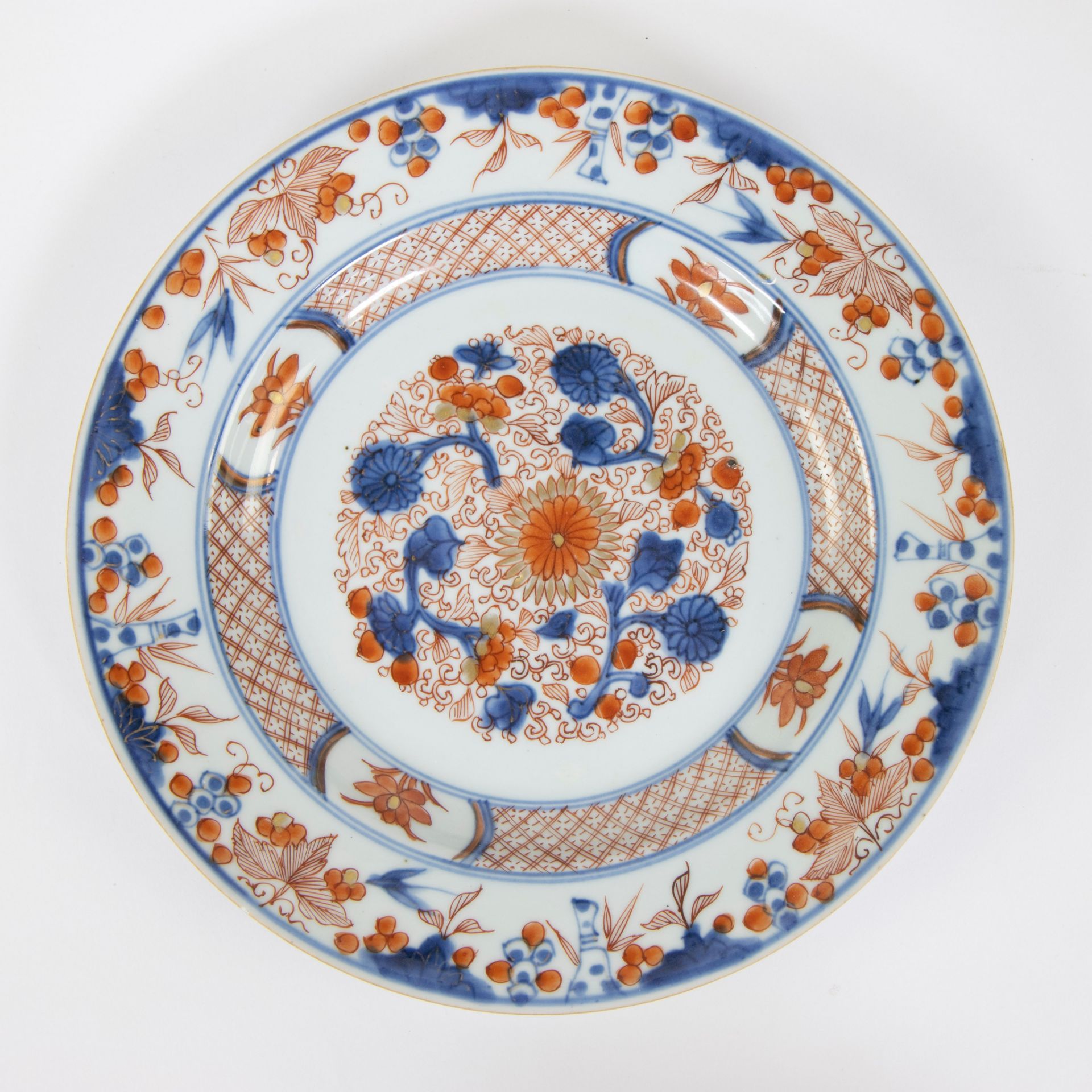 Lot 2 Chinese Imari plates 18th century - Image 6 of 7