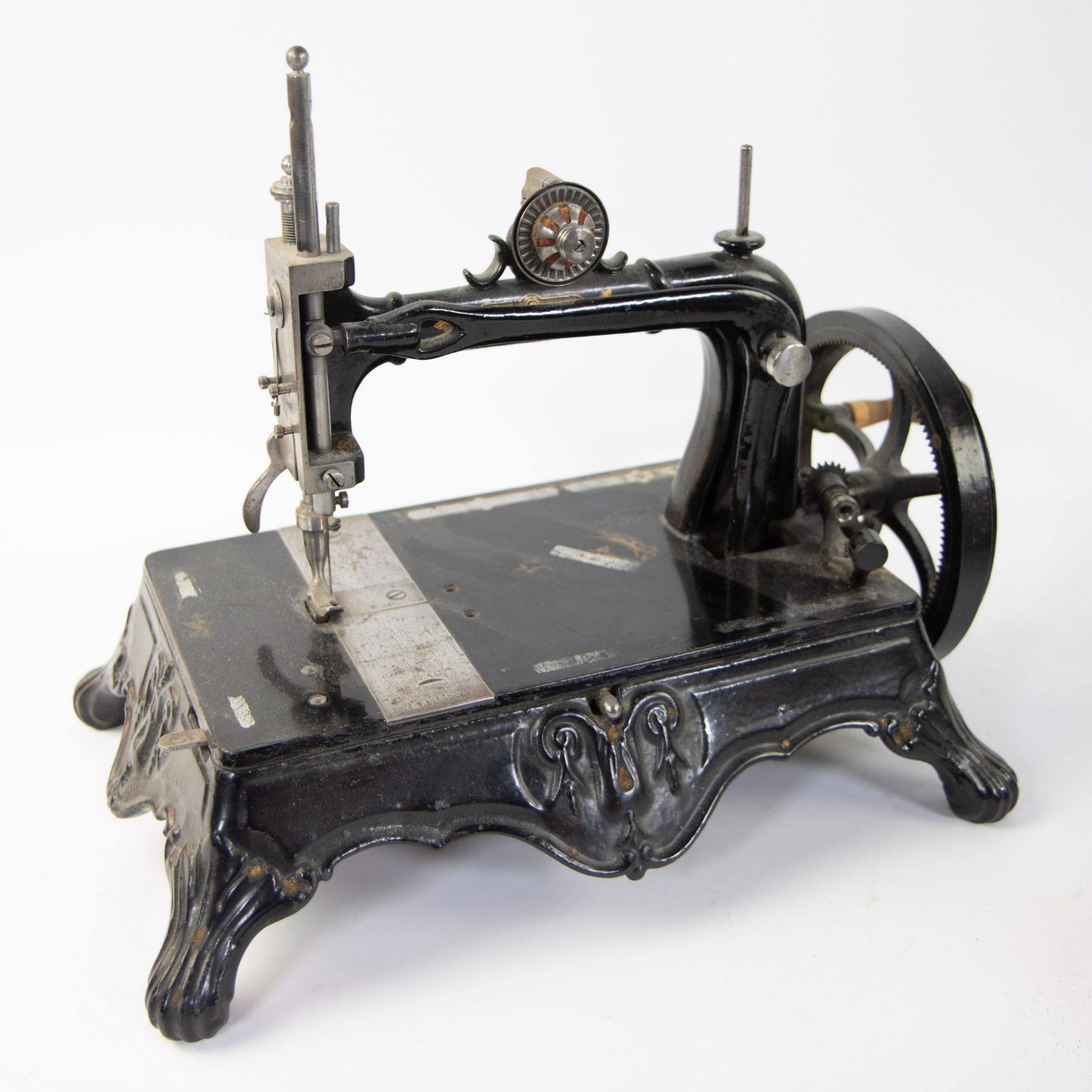 Lot miscellaneous: cast iron rotisserie with clock France circa 1890, Demon King Birmingham lantern, - Image 2 of 6